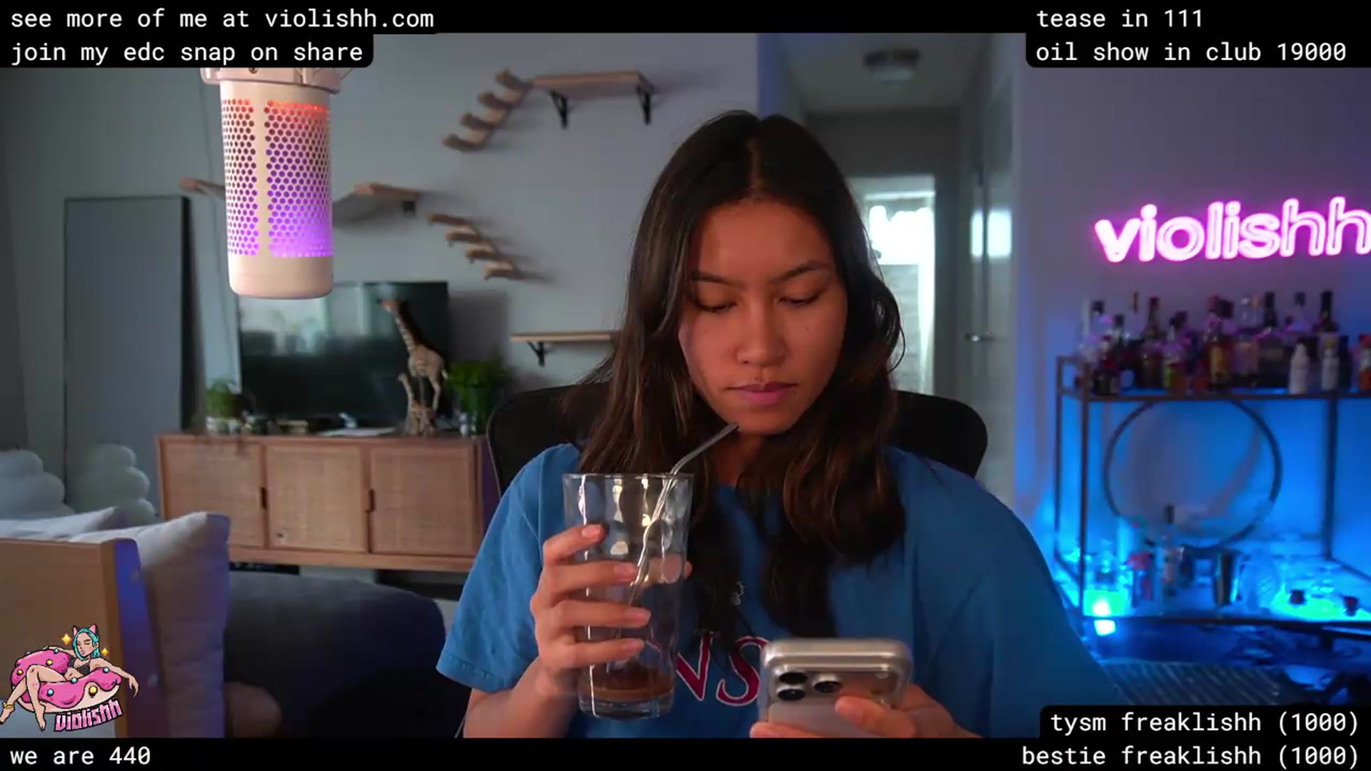Gallery image thumbnail from violishh's myfreecams stream on, 04/20/2026, 22:04 image 13 of 20