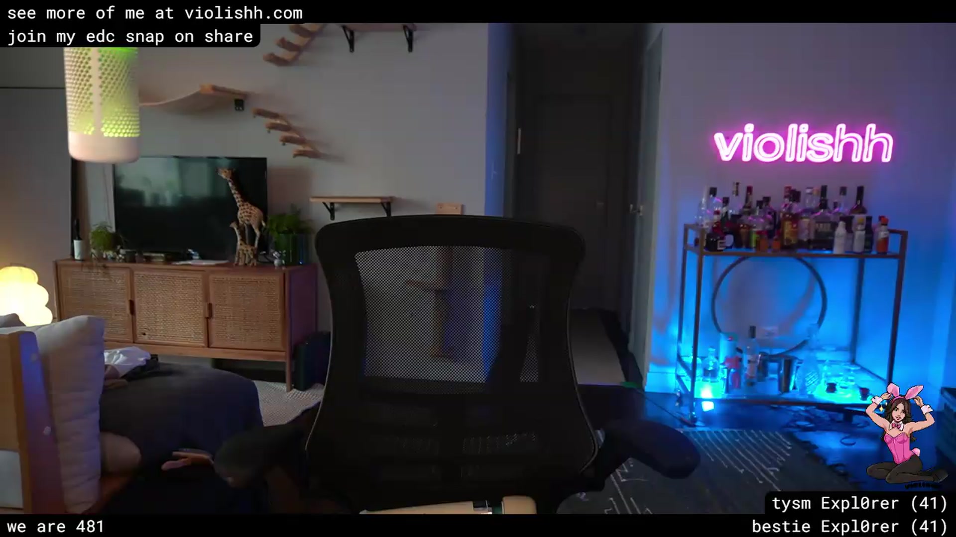 Gallery image thumbnail from violishh's myfreecams stream on, 04/27/2026, 22:28 image 18 of 20