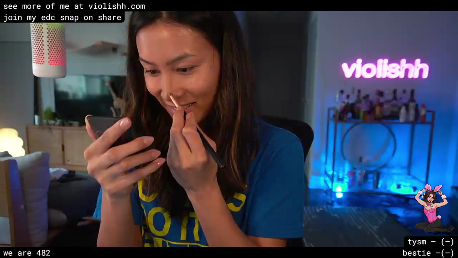Gallery image thumbnail from violishh's myfreecams stream on, 04/27/2026, 22:28 image 4 of 20