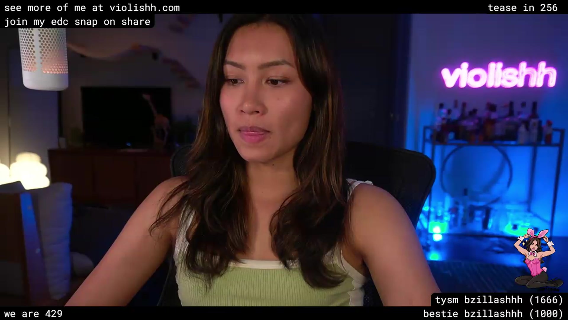 Gallery image thumbnail from violishh's myfreecams stream on, 04/28/2026, 05:40 image 11 of 20