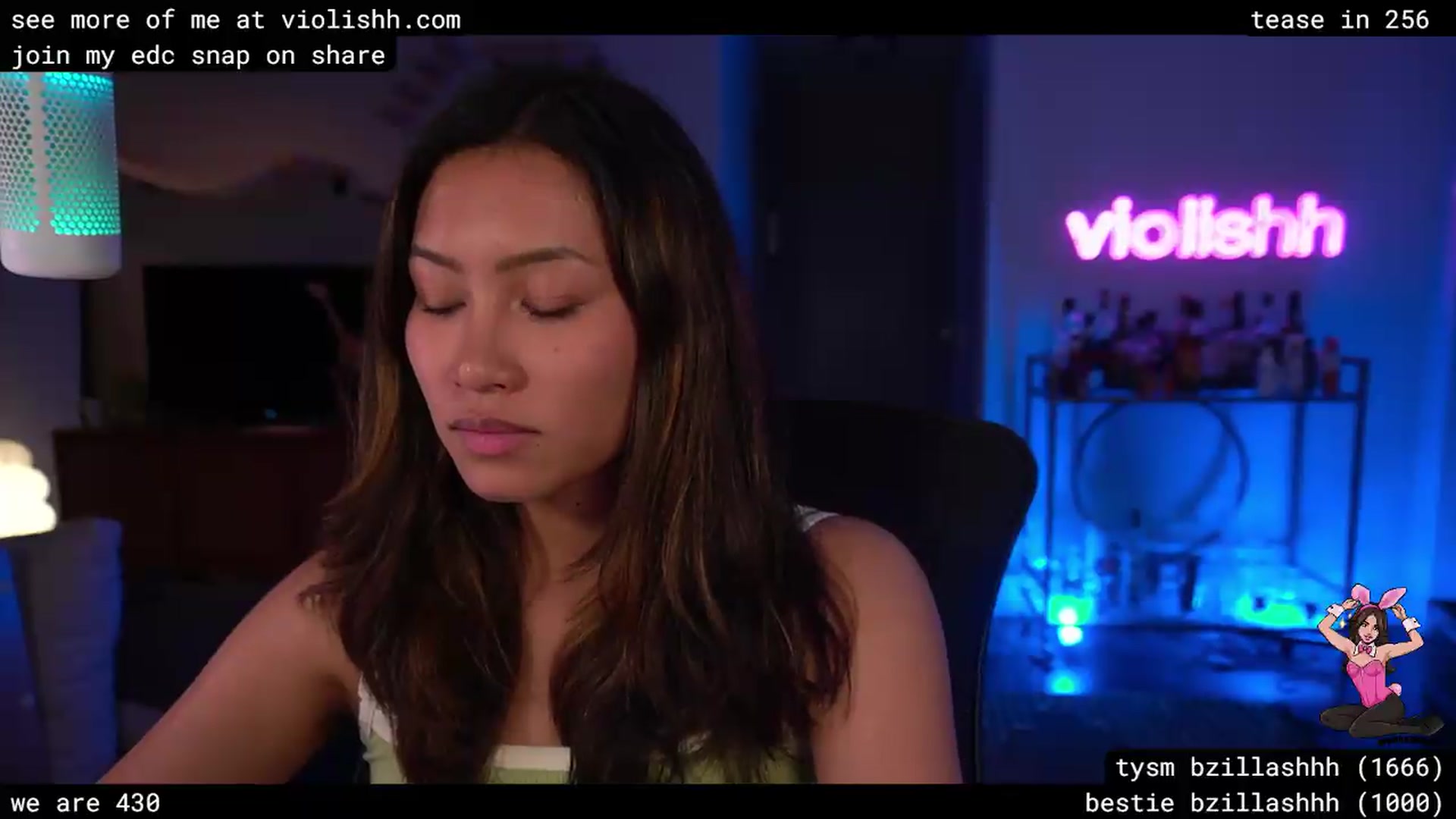 Gallery image thumbnail from violishh's myfreecams stream on, 04/28/2026, 05:40 image 18 of 20