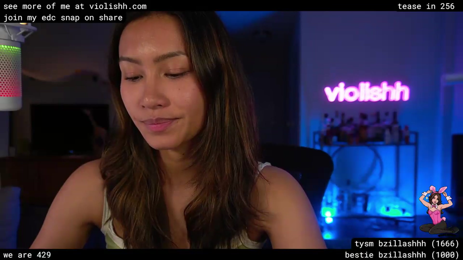 Gallery image thumbnail from violishh's myfreecams stream on, 04/28/2026, 05:40 image 8 of 20