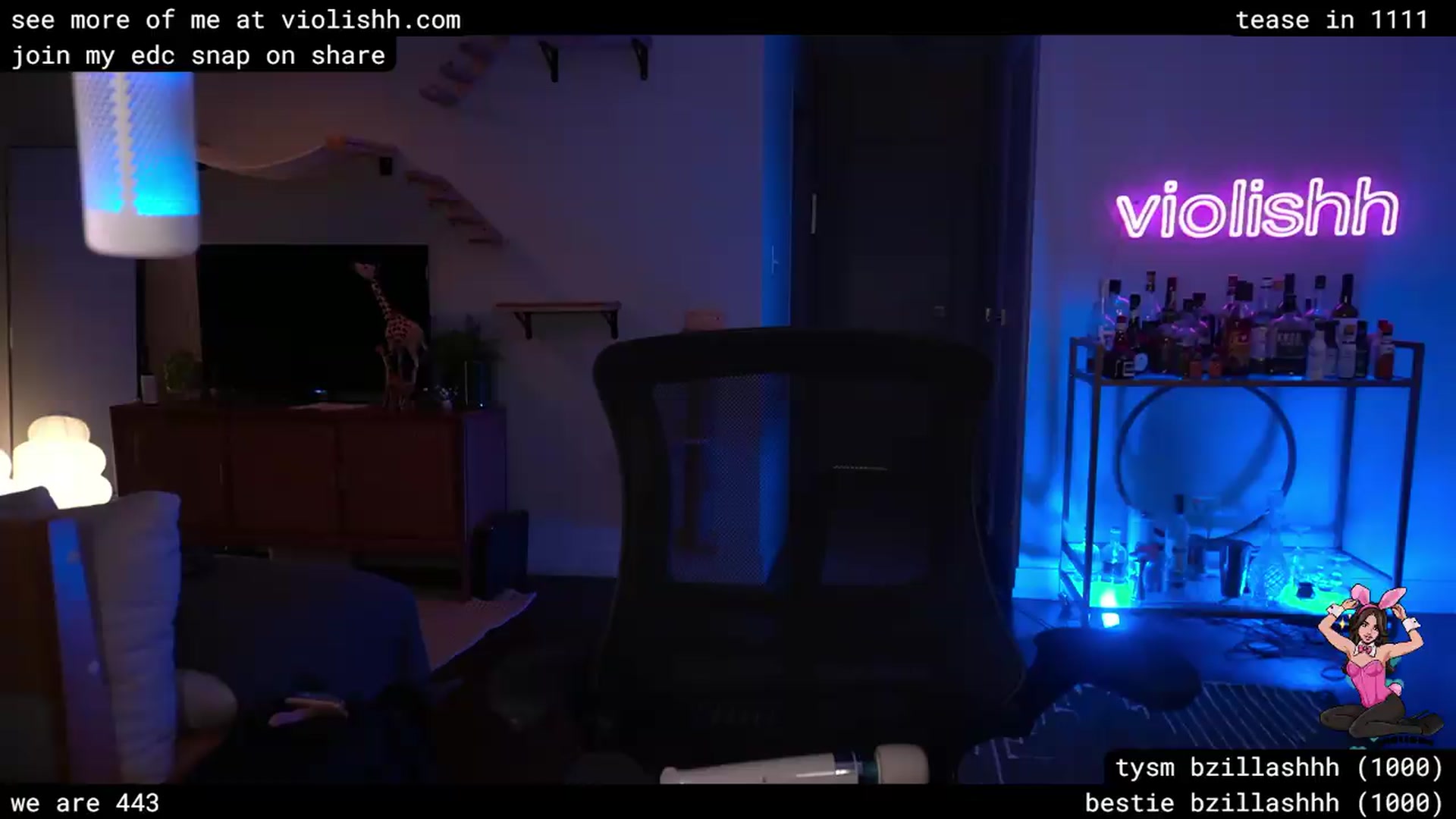 Gallery image thumbnail from violishh's myfreecams stream on, 04/28/2026, 05:40 image 1 of 20