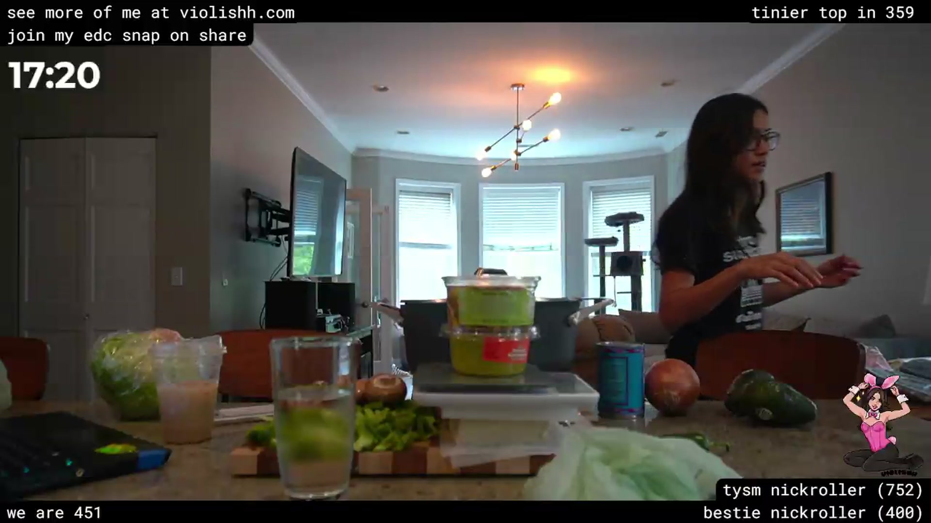 Gallery image thumbnail from violishh's myfreecams stream on, 04/30/2026, 21:22 image 3 of 20