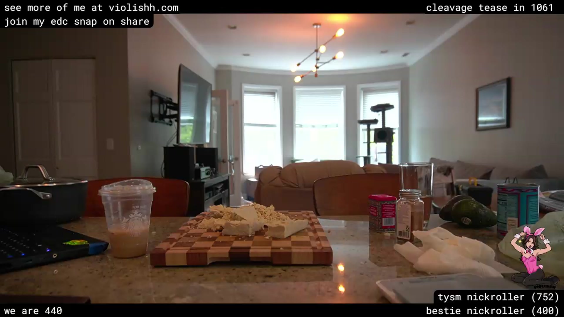 Gallery image thumbnail from violishh's myfreecams stream on, 04/30/2026, 21:22 image 15 of 20