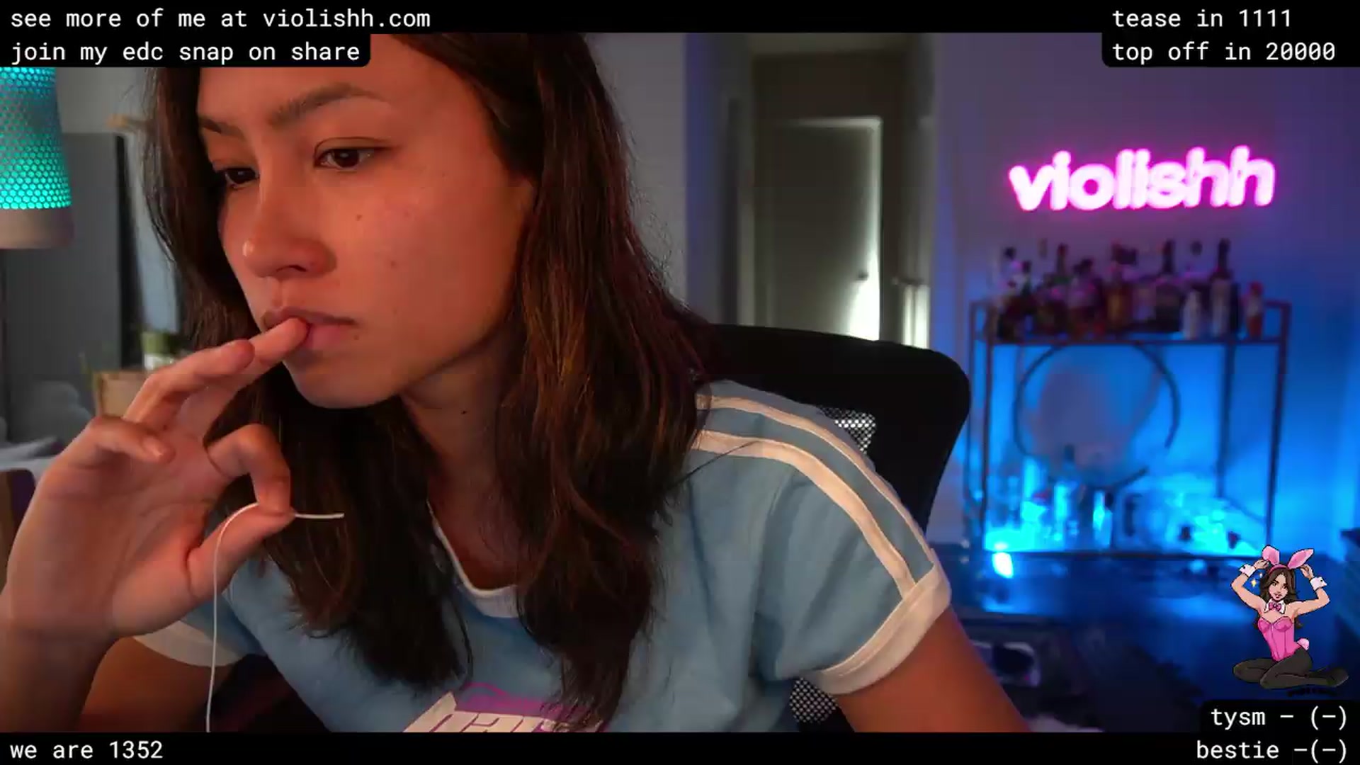 Gallery image thumbnail from violishh's myfreecams stream on, 05/12/2026, 02:16 image 2 of 20