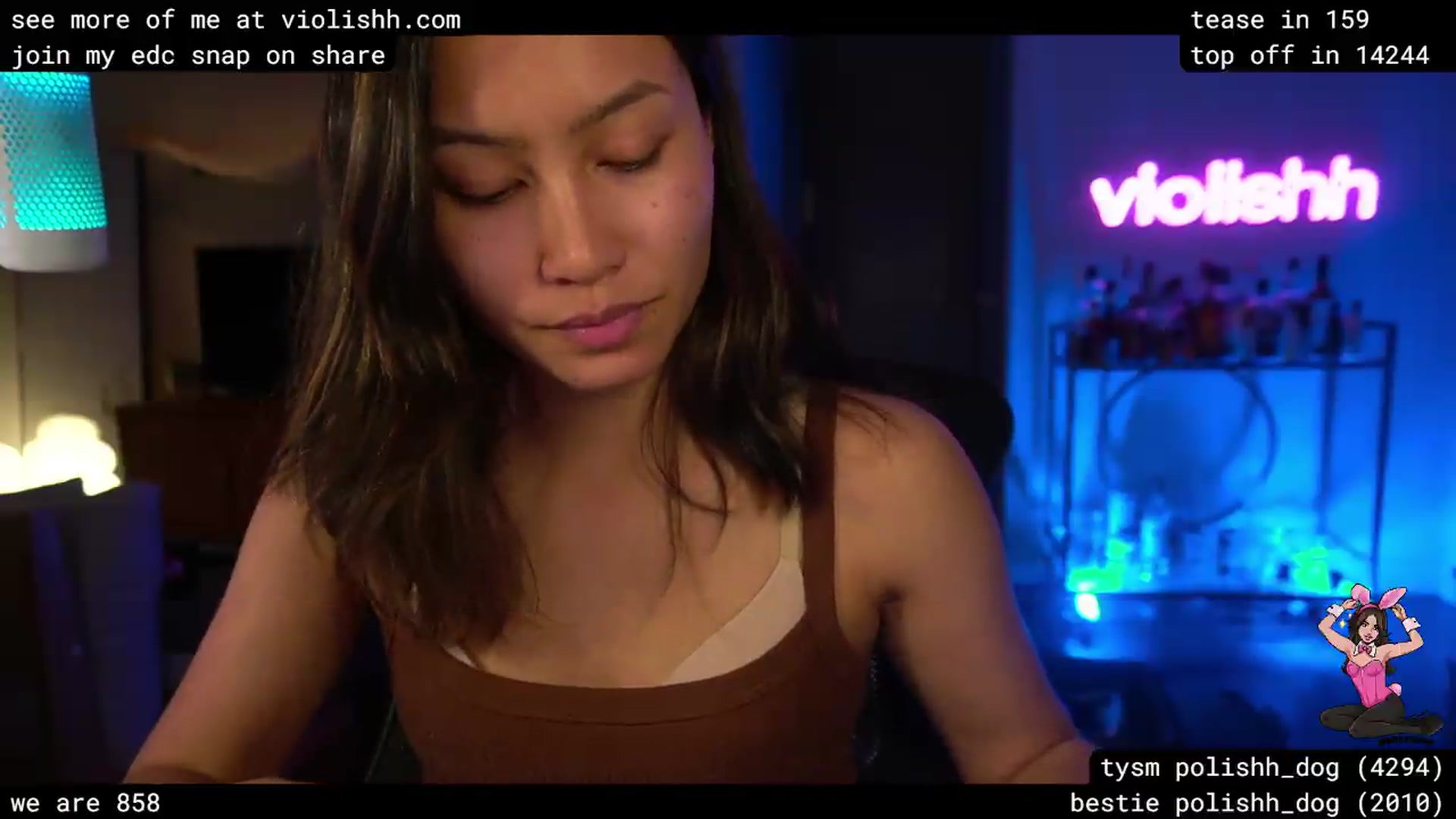 Gallery image thumbnail from violishh's myfreecams stream on, 05/12/2026, 04:10 image 19 of 20