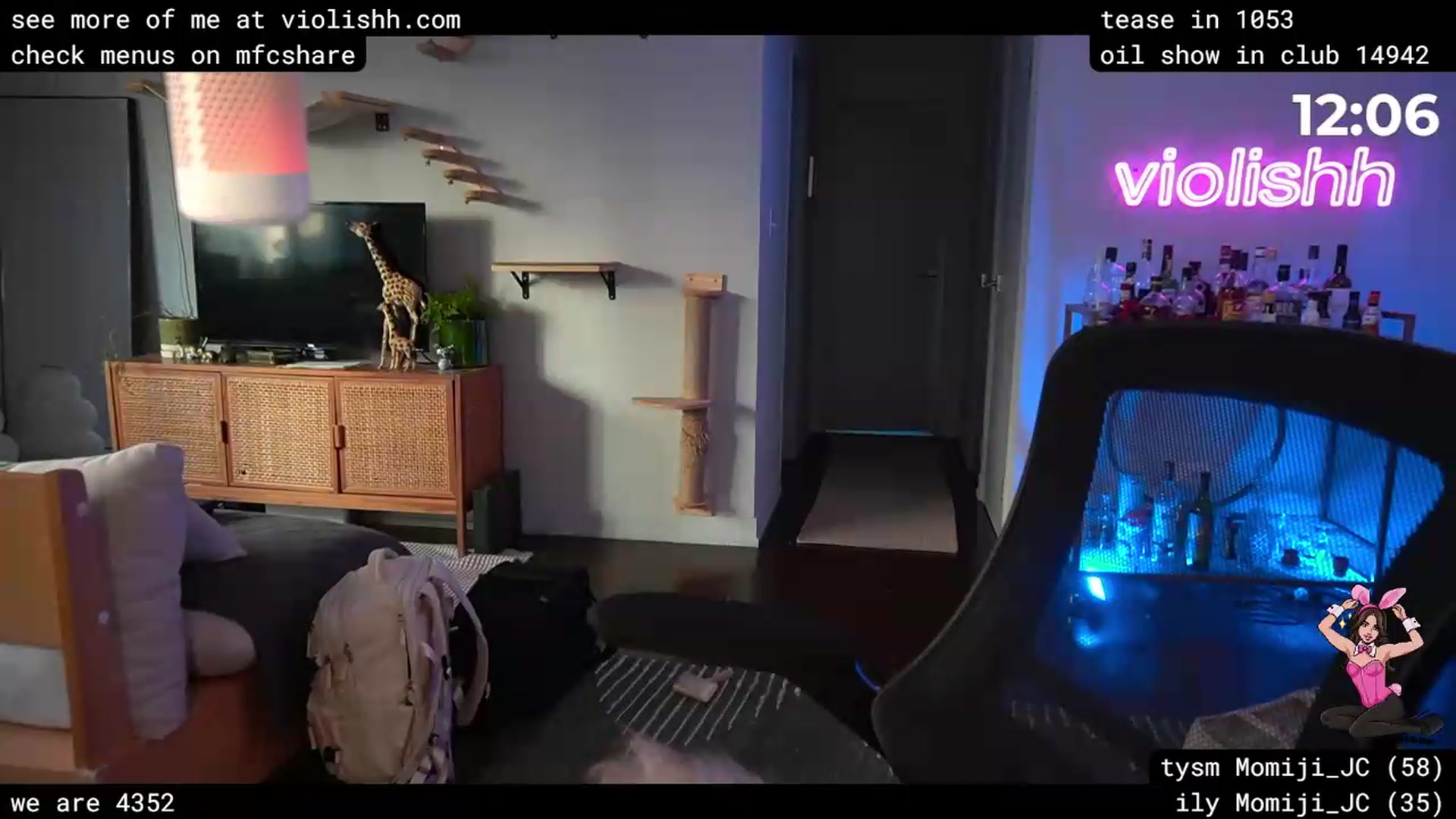 Gallery image thumbnail from violishh's myfreecams stream on, 06/03/2026, 24:58 image 15 of 20