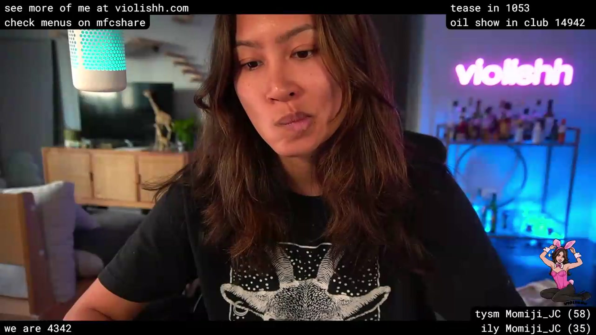 Gallery image thumbnail from violishh's myfreecams stream on, 06/03/2026, 24:58 image 13 of 20