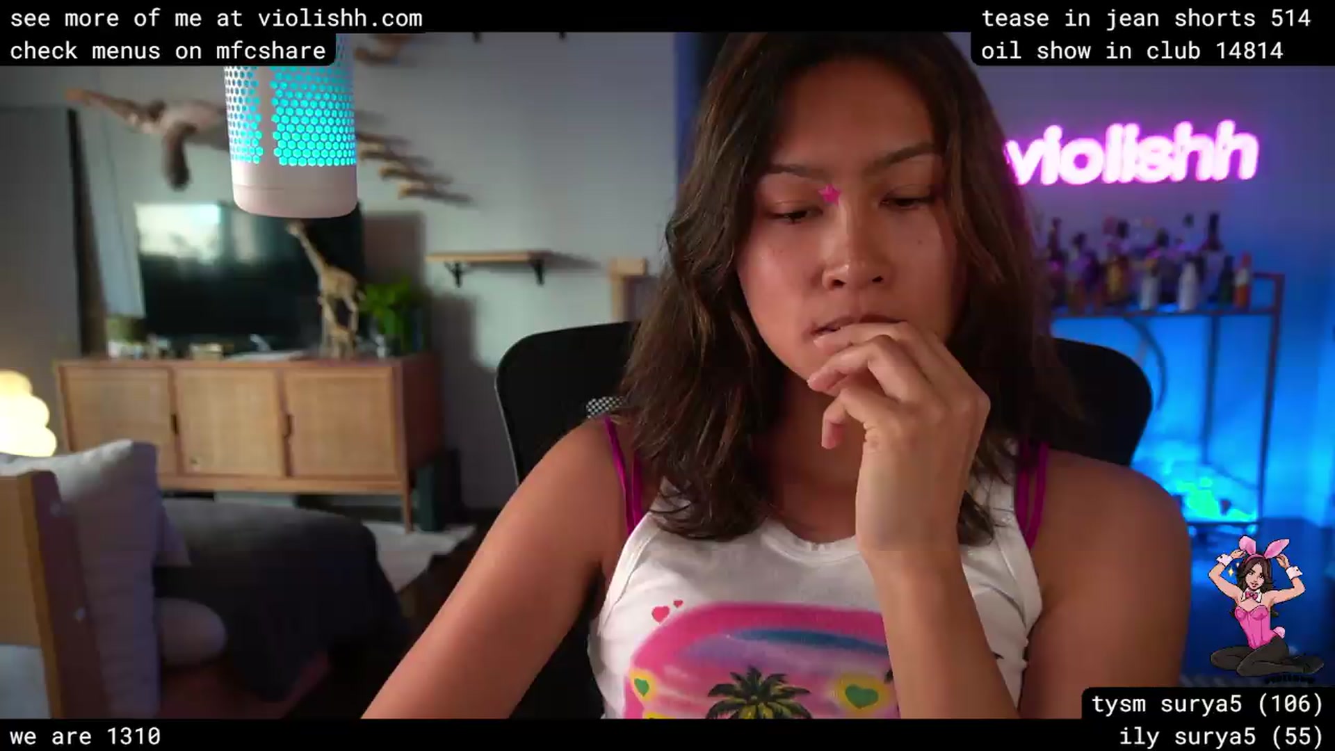 Gallery image thumbnail from violishh's myfreecams stream on, 06/10/2026, 24:47 image 14 of 20