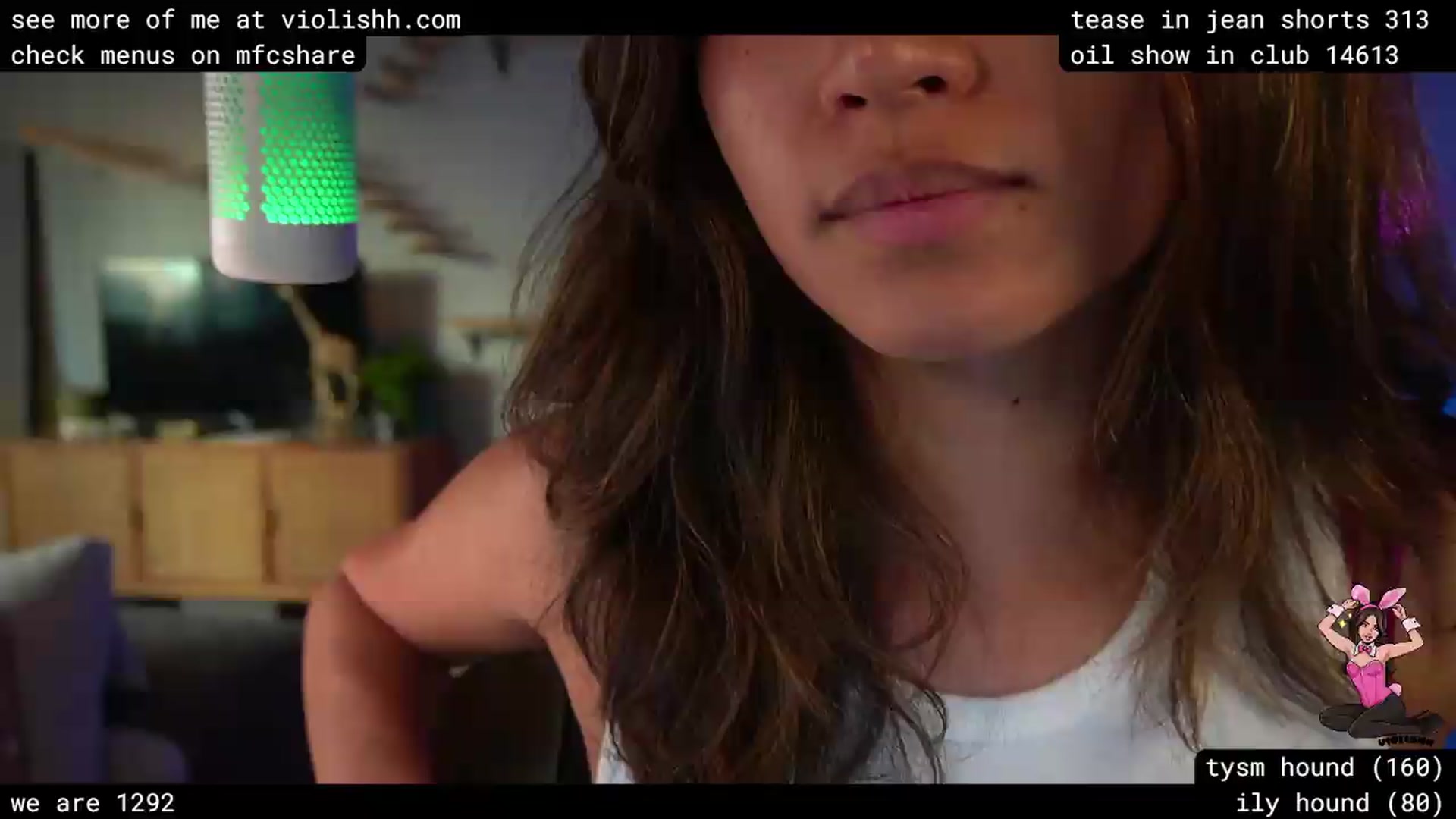 Gallery image thumbnail from violishh's myfreecams stream on, 06/10/2026, 24:47 image 19 of 20