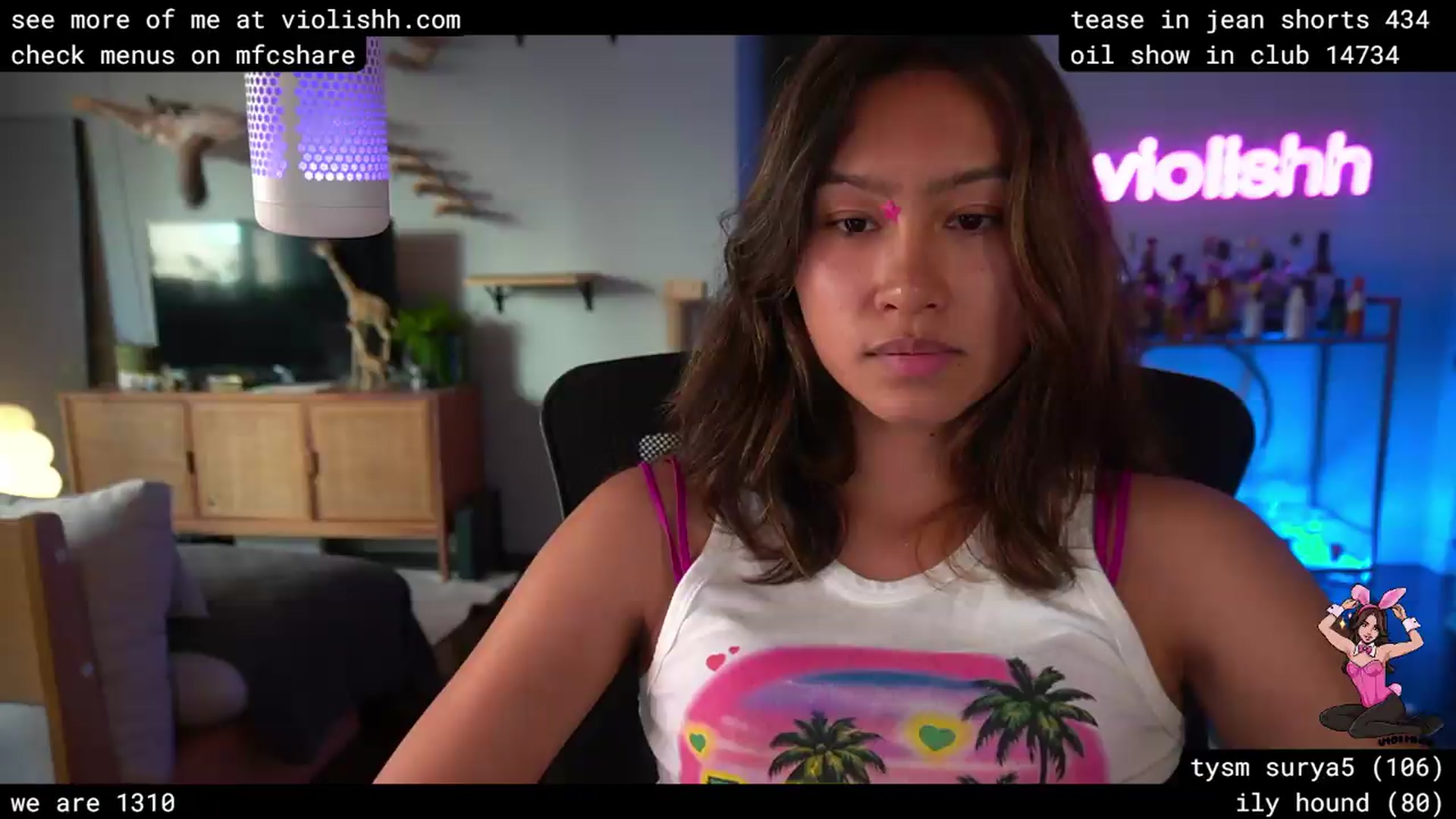 Gallery image thumbnail from violishh's myfreecams stream on, 06/10/2026, 24:47 image 15 of 20