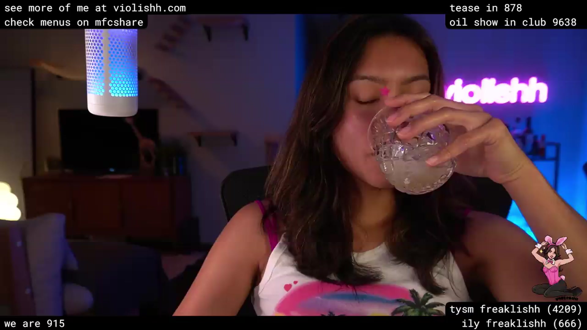 Gallery image thumbnail from violishh's myfreecams stream on, 06/10/2026, 03:44 image 17 of 20
