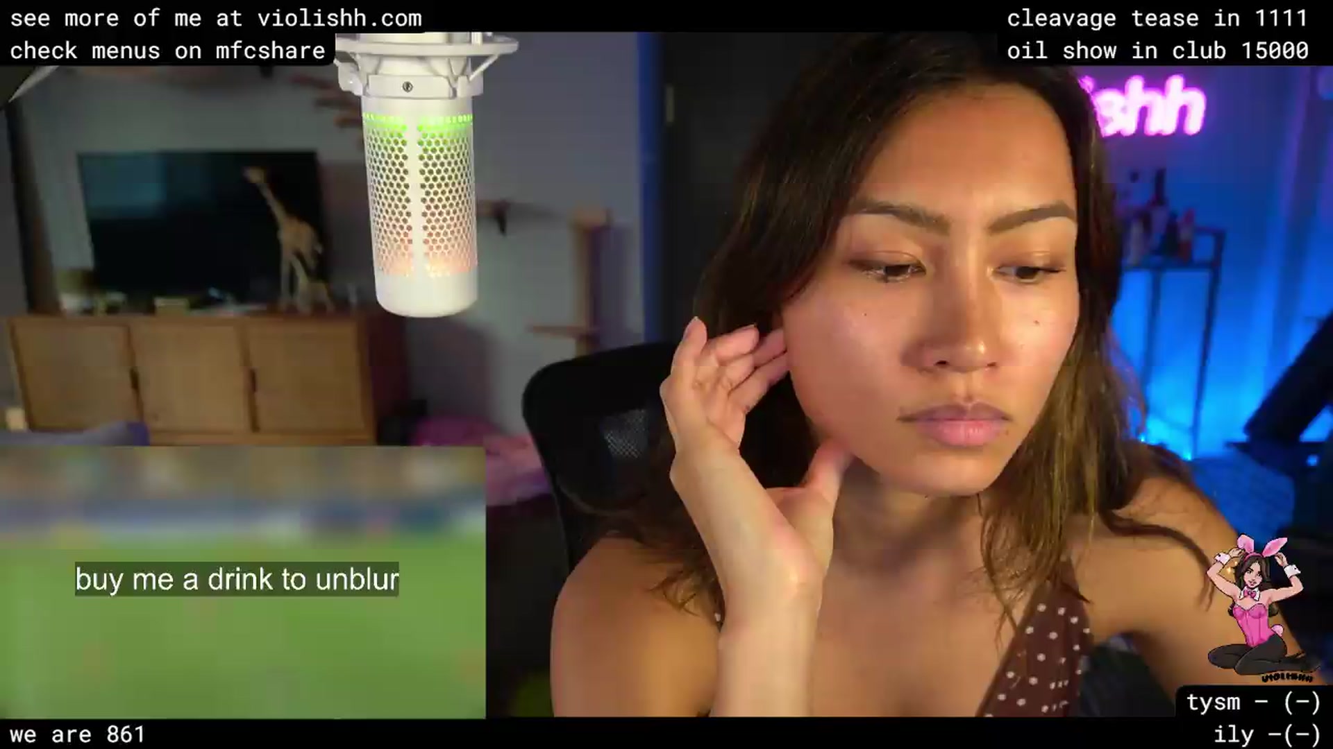 Gallery image thumbnail from violishh's myfreecams stream on, 06/15/2026, 01:07 image 11 of 20