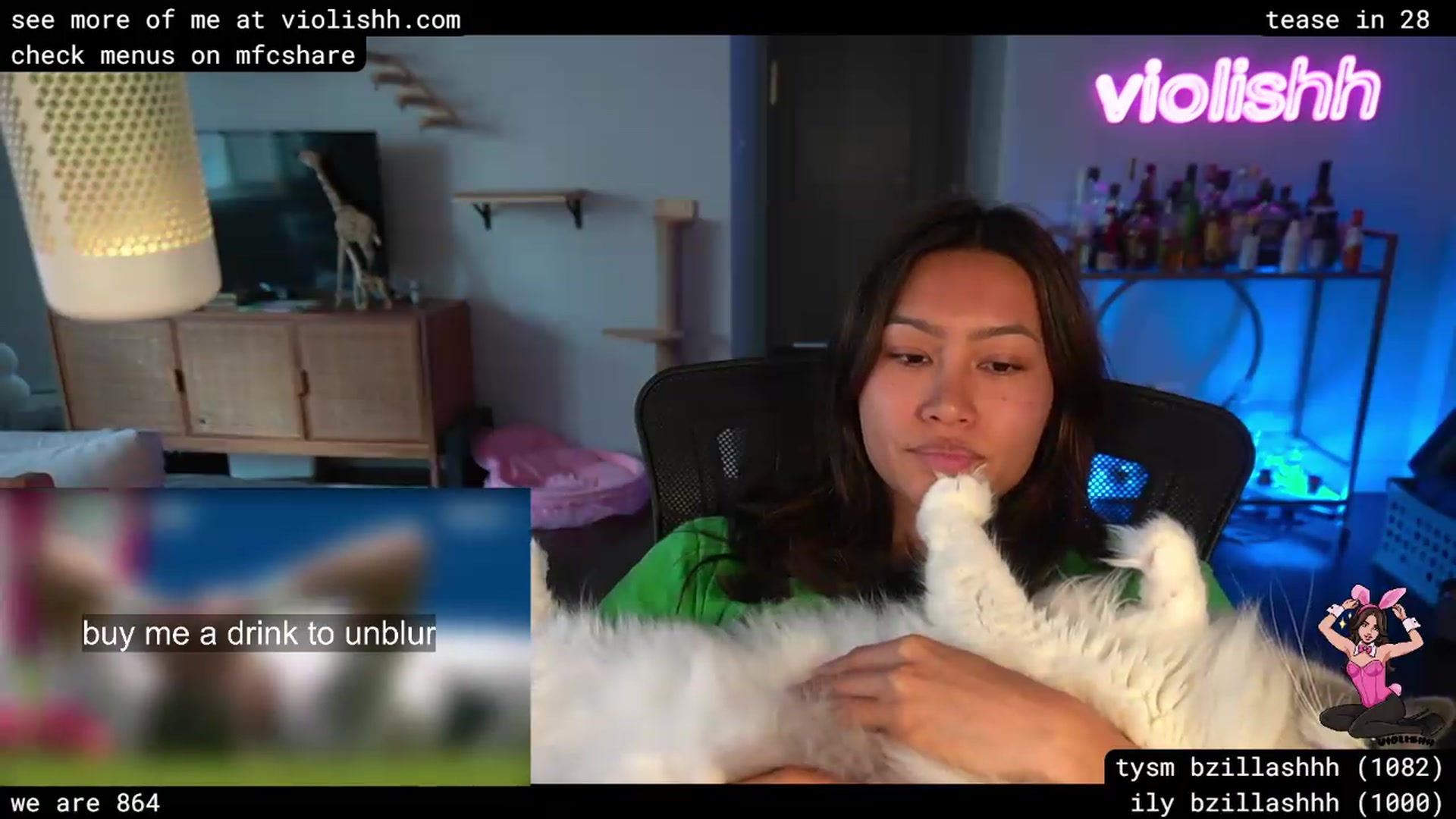 Gallery image thumbnail from violishh's myfreecams stream on, 06/15/2026, 19:43 image 18 of 20