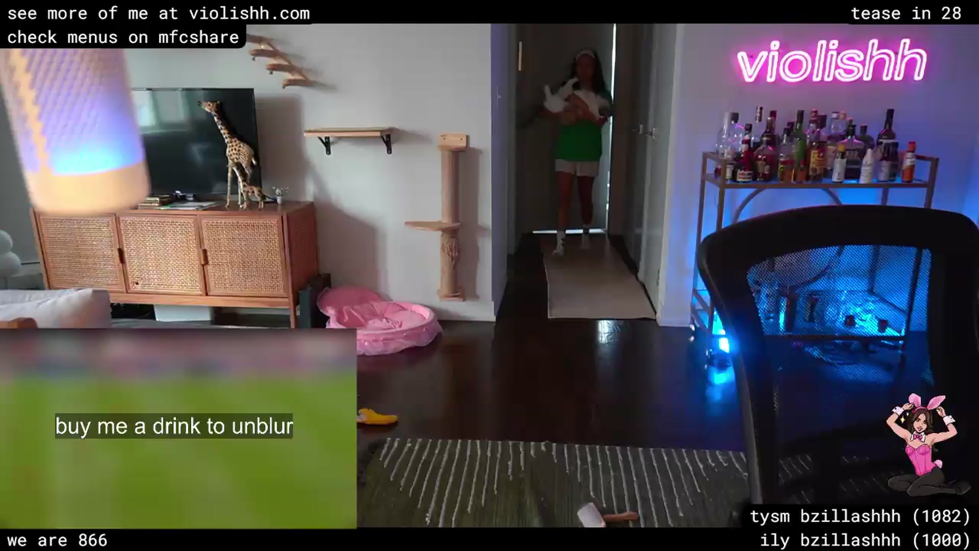 Gallery image thumbnail from violishh's myfreecams stream on, 06/15/2026, 19:56 image 8 of 20