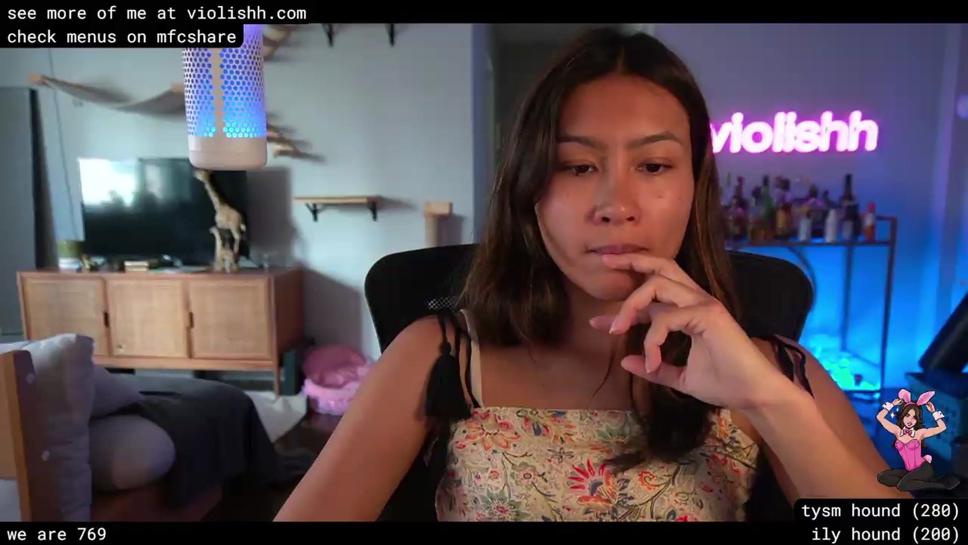 Gallery image thumbnail from violishh's myfreecams stream on, 06/20/2026, 23:31 image 11 of 20