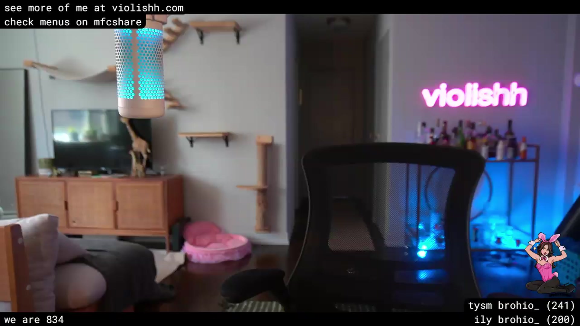 Gallery image thumbnail from violishh's myfreecams stream on, 06/22/2026, 18:53 image 11 of 20