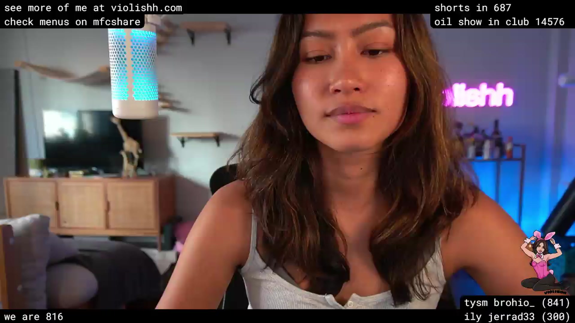 Gallery image thumbnail from violishh's myfreecams stream on, 06/23/2026, 24:02 image 15 of 20