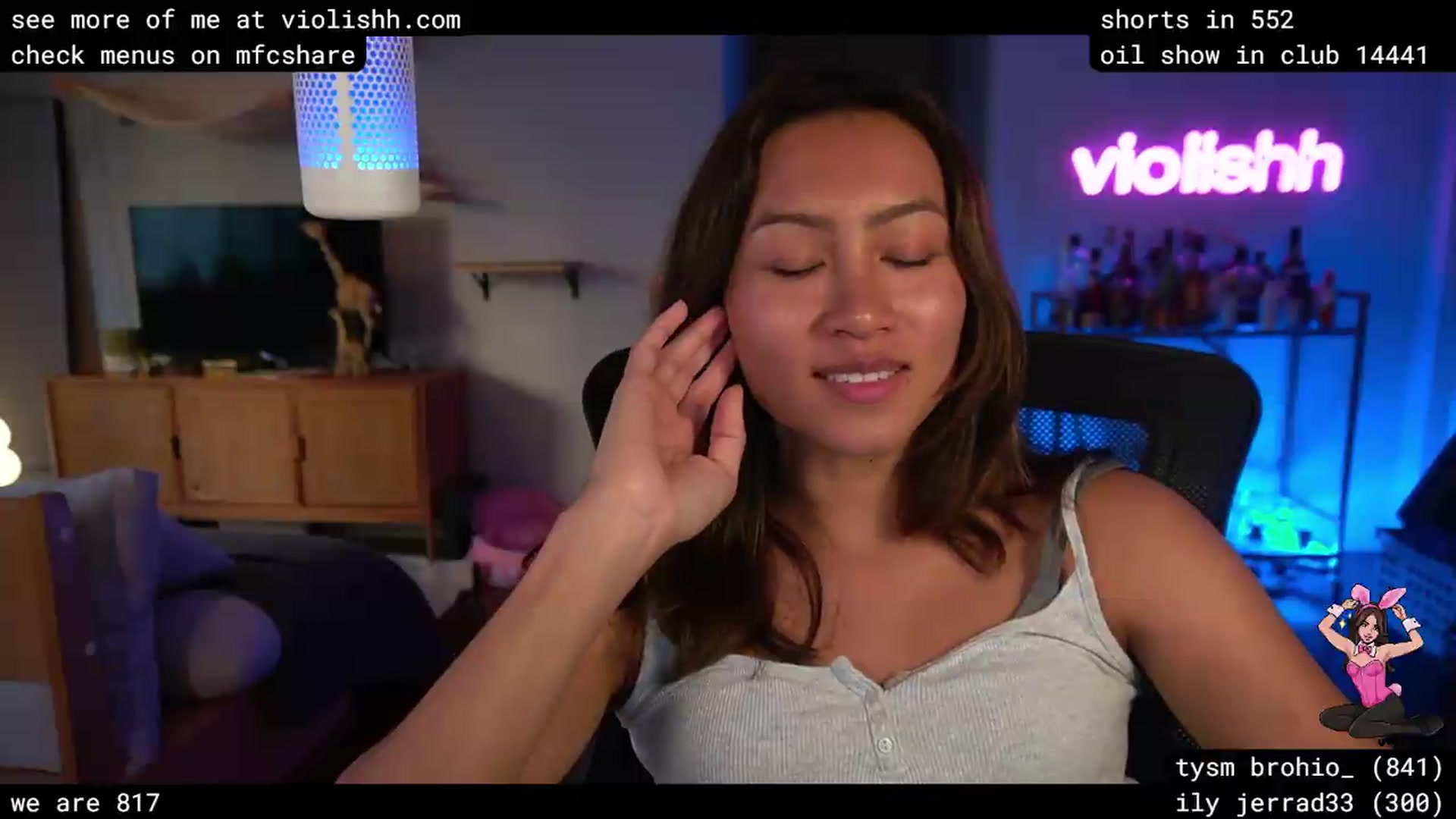 Gallery image thumbnail from violishh's myfreecams stream on, 06/23/2026, 01:09 image 17 of 20