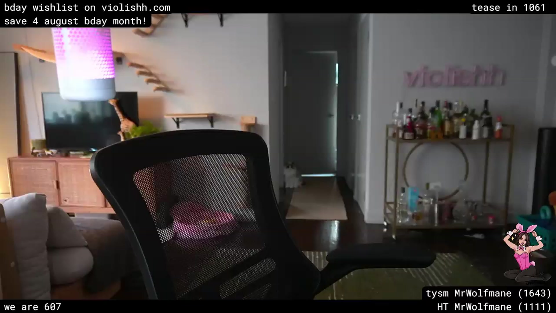 Gallery image thumbnail from violishh's myfreecams stream on, 07/19/2026, 01:08 image 15 of 20