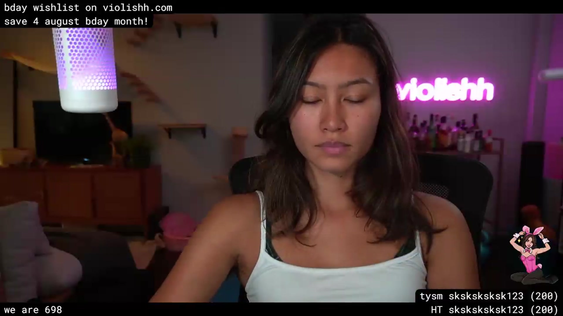 Gallery image thumbnail from violishh's myfreecams stream on, 07/27/2026, 21:37 image 12 of 20