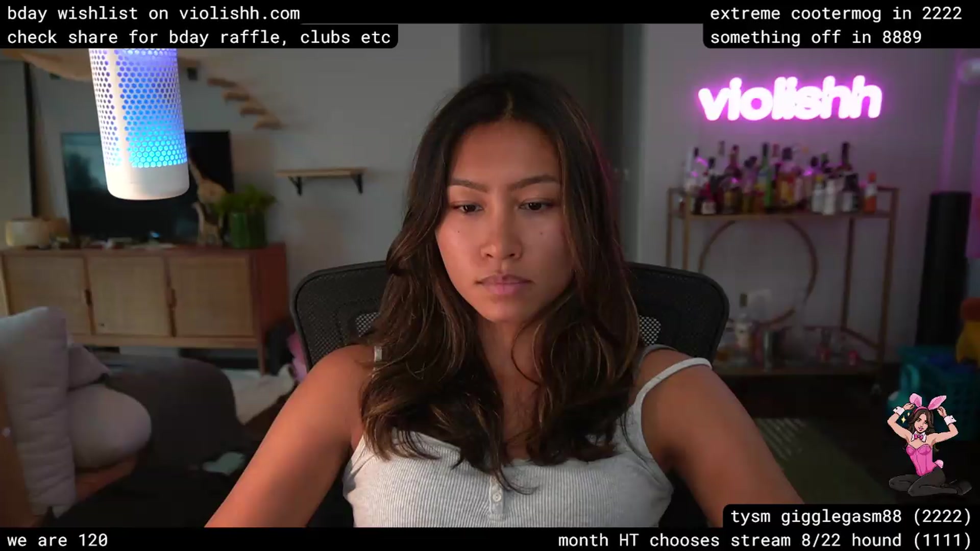 Gallery image thumbnail from violishh's myfreecams stream on, 08/01/2026, 23:04 image 11 of 20