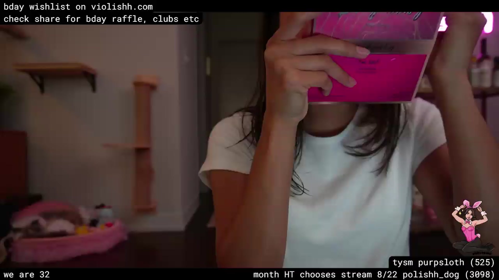 Gallery image thumbnail from violishh's myfreecams stream on, 08/03/2026, 01:28 image 14 of 20
