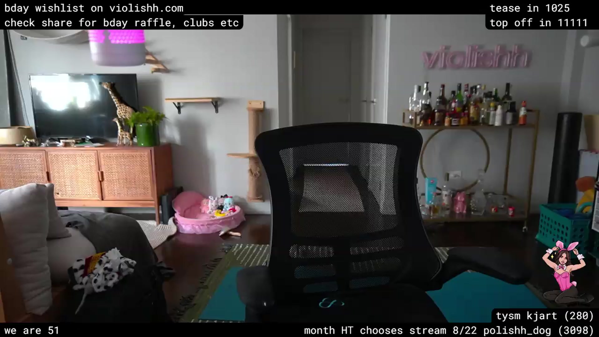 Gallery image thumbnail from violishh's myfreecams stream on, 08/03/2026, 20:46 image 19 of 20
