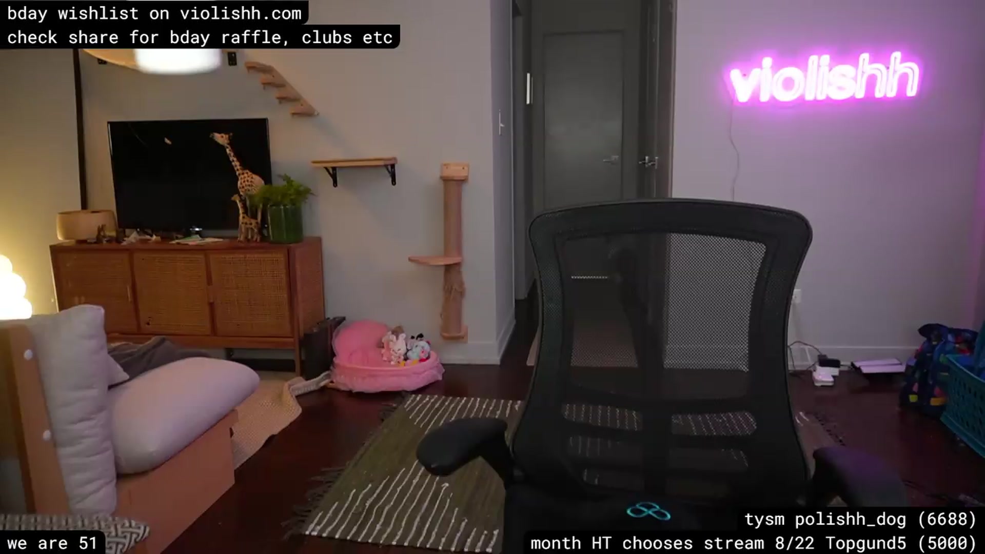 Gallery image thumbnail from violishh's myfreecams stream on, 08/11/2026, 02:54 image 17 of 20