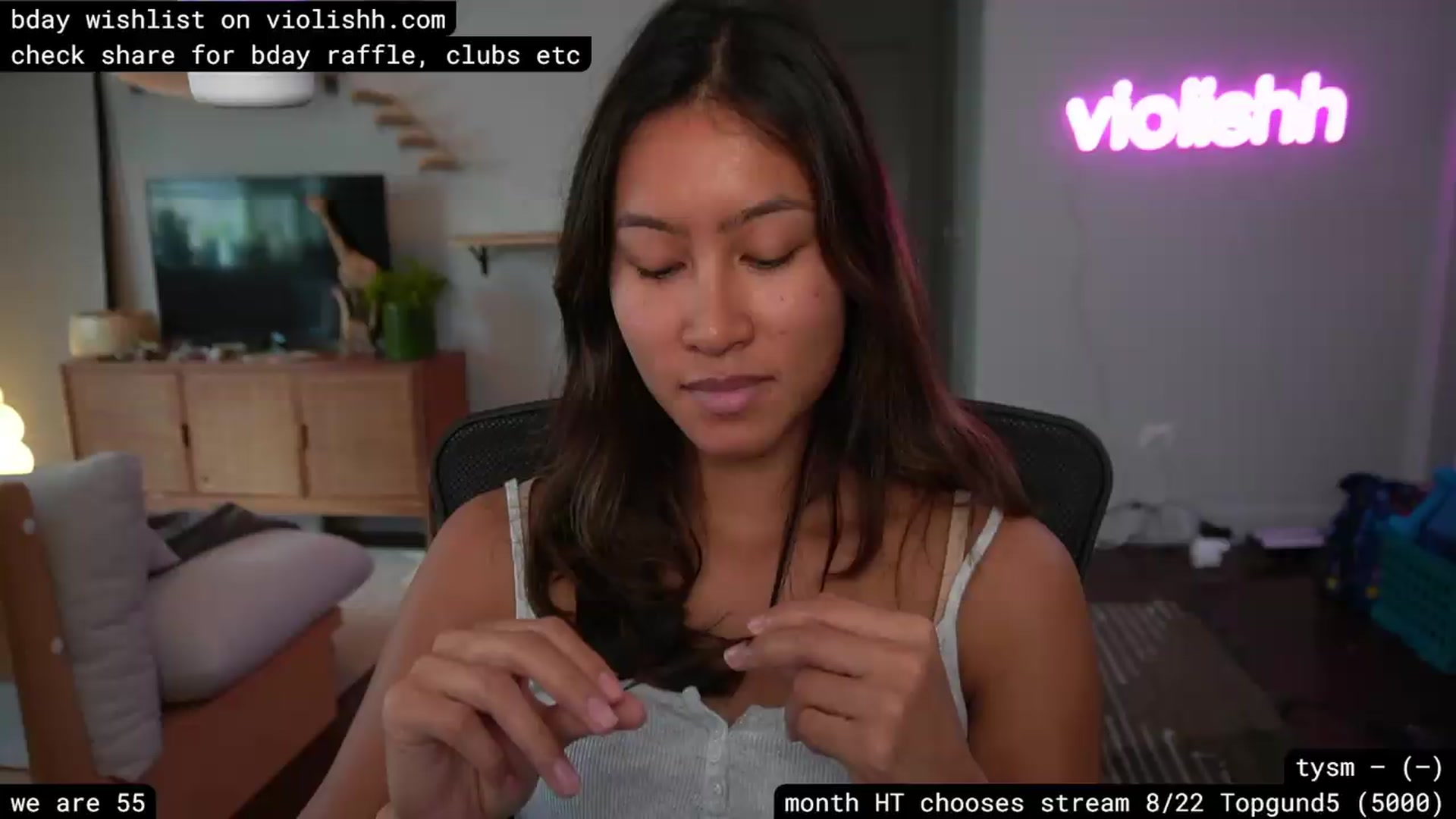 Gallery image thumbnail from violishh's myfreecams stream on, 08/11/2026, 18:51 image 8 of 20