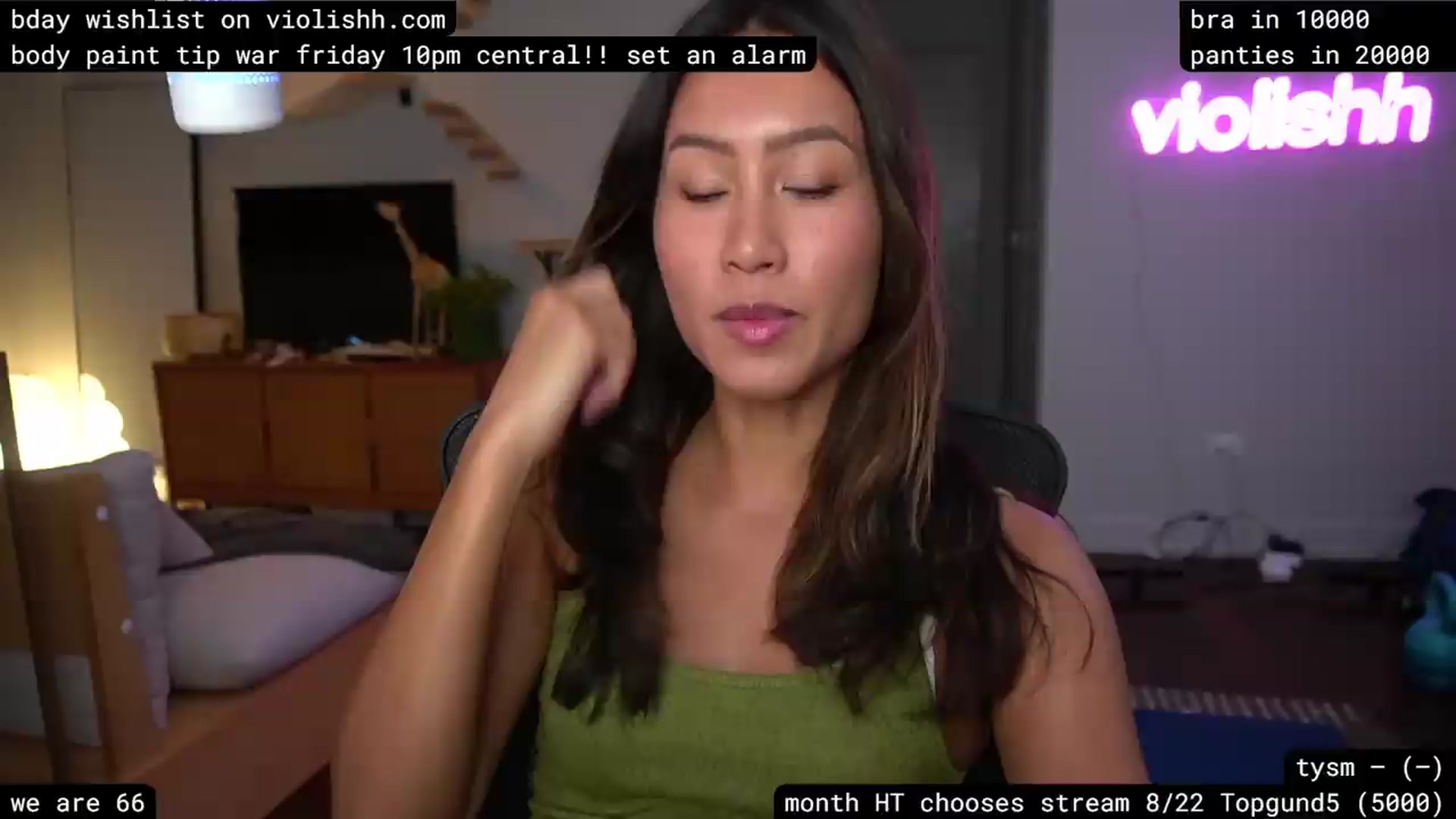 Gallery image thumbnail from violishh's myfreecams stream on, 08/13/2026, 04:12 image 17 of 20