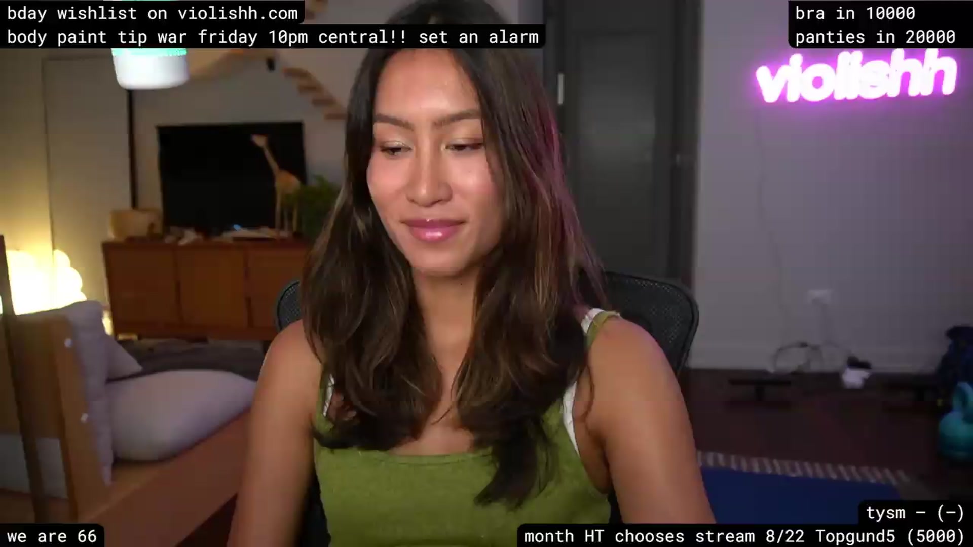 Gallery image thumbnail from violishh's myfreecams stream on, 08/13/2026, 04:12 image 13 of 20
