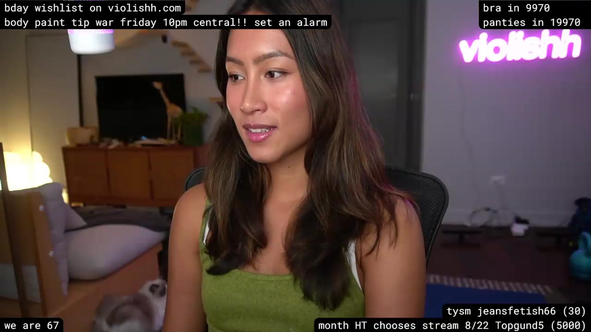 Gallery image thumbnail from violishh's myfreecams stream on, 08/13/2026, 04:28 image 12 of 20