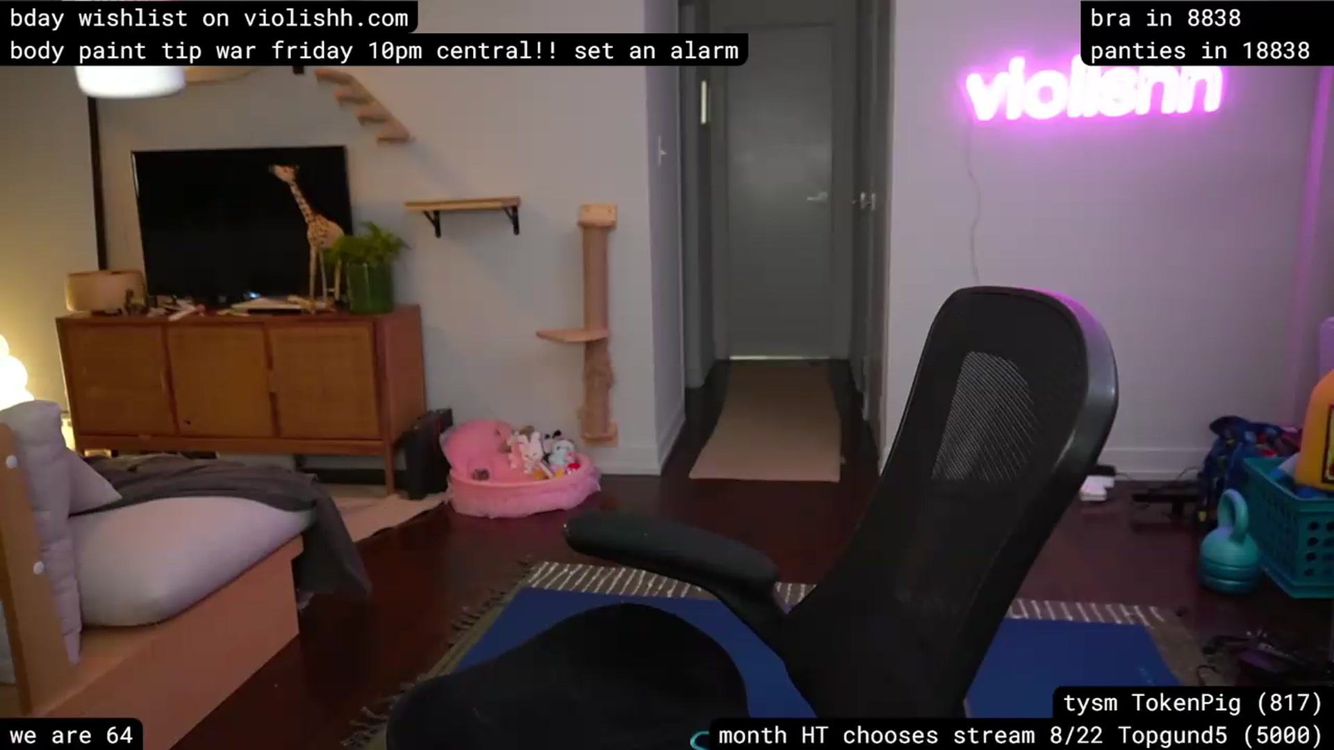 Gallery image thumbnail from violishh's myfreecams stream on, 08/13/2026, 07:26 image 17 of 20