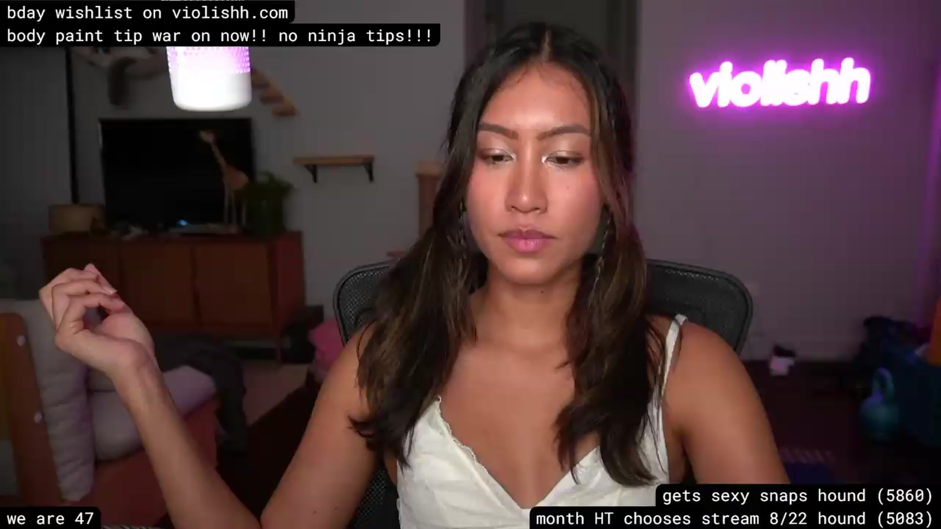 Gallery image thumbnail from violishh's myfreecams stream on, 08/15/2026, 05:36 image 19 of 20