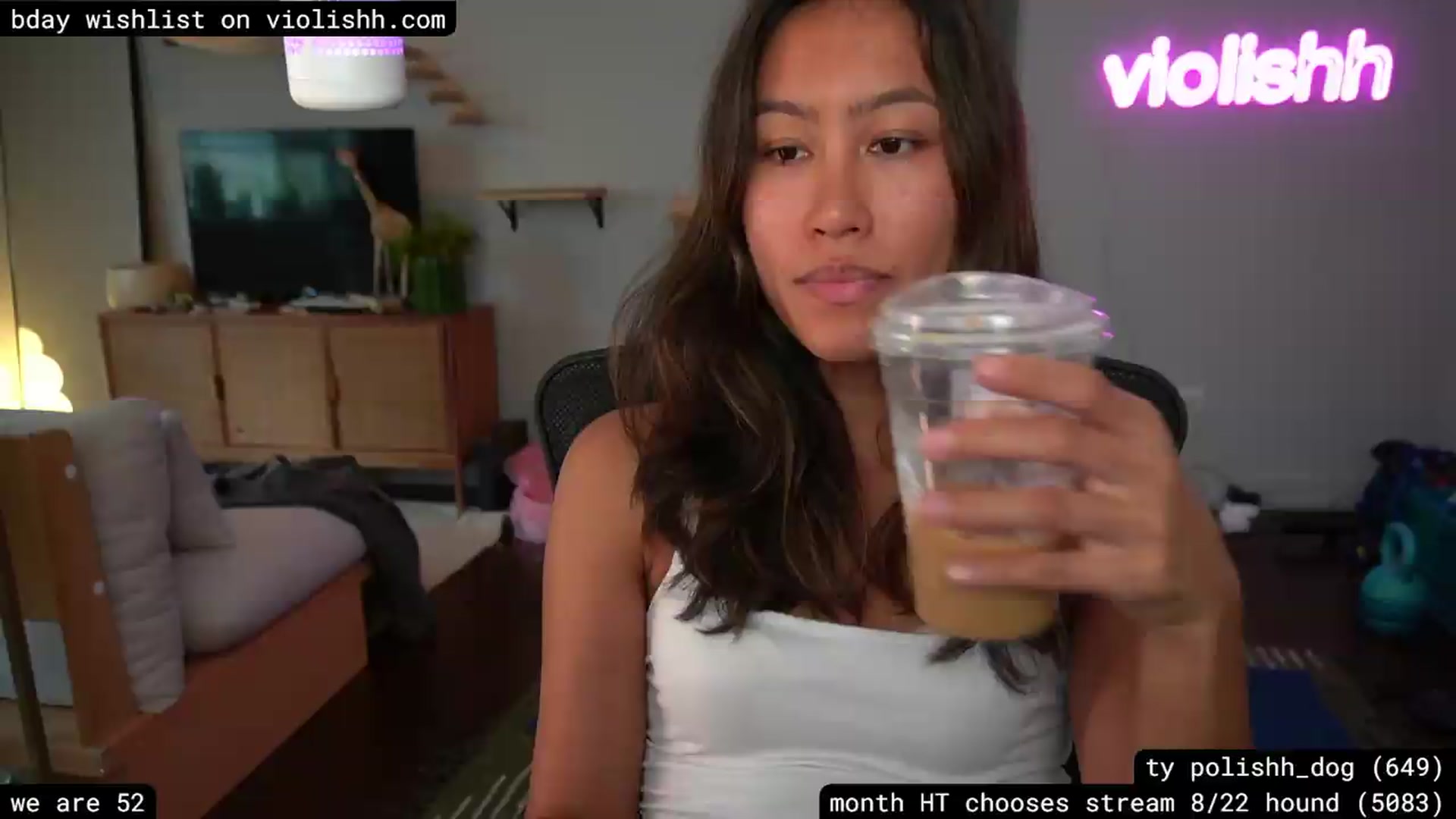 Gallery image thumbnail from violishh's myfreecams stream on, 08/15/2026, 22:28 image 18 of 20