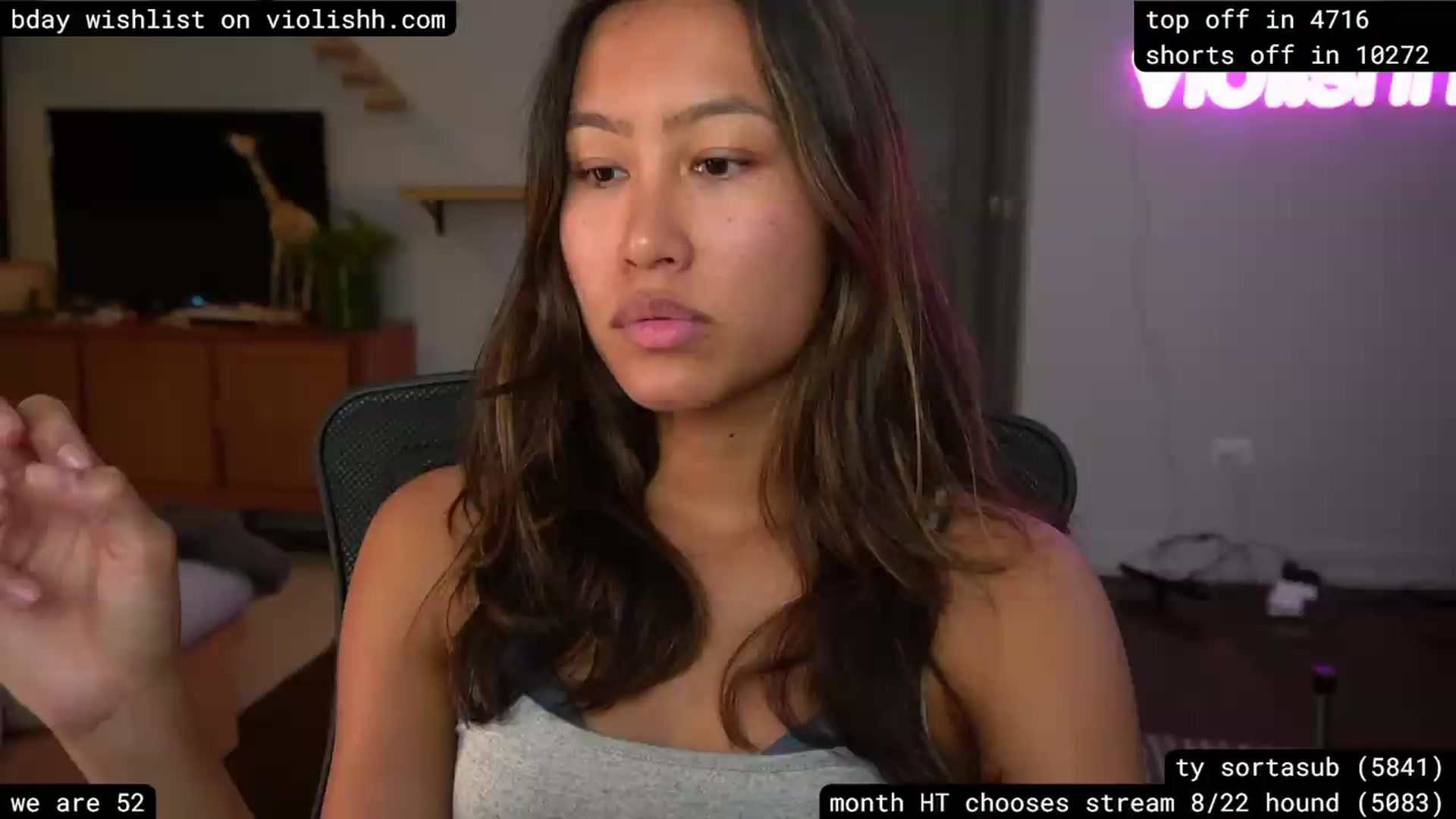 Gallery image thumbnail from violishh's myfreecams stream on, 08/16/2026, 05:44 image 9 of 20