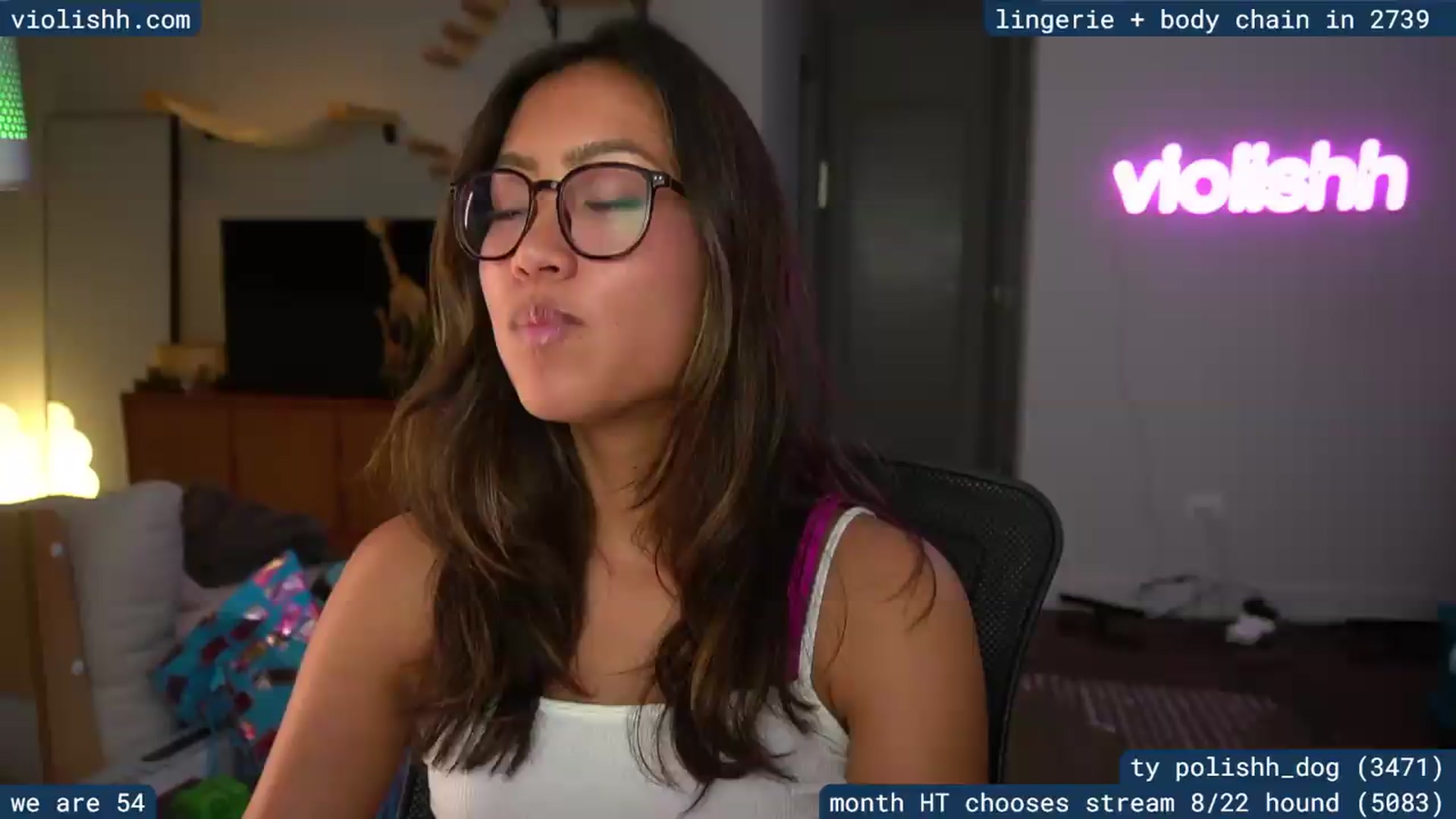 Gallery image thumbnail from violishh's myfreecams stream on, 08/22/2026, 04:37 image 14 of 20
