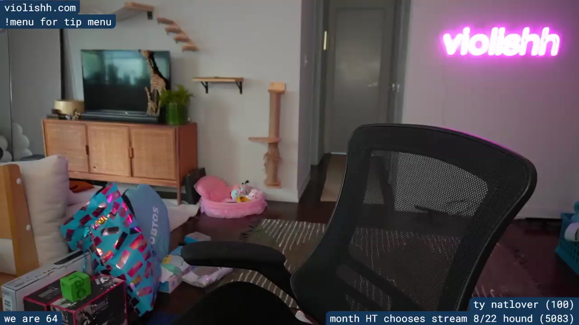 Gallery image thumbnail from violishh's myfreecams stream on, 08/24/2026, 24:01 image 17 of 20