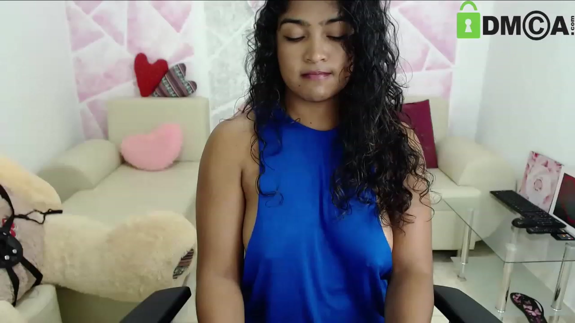 Gallery image thumbnail from virginia_love's myfreecams stream on, 12/26/2022, 22:12 image 16 of 20