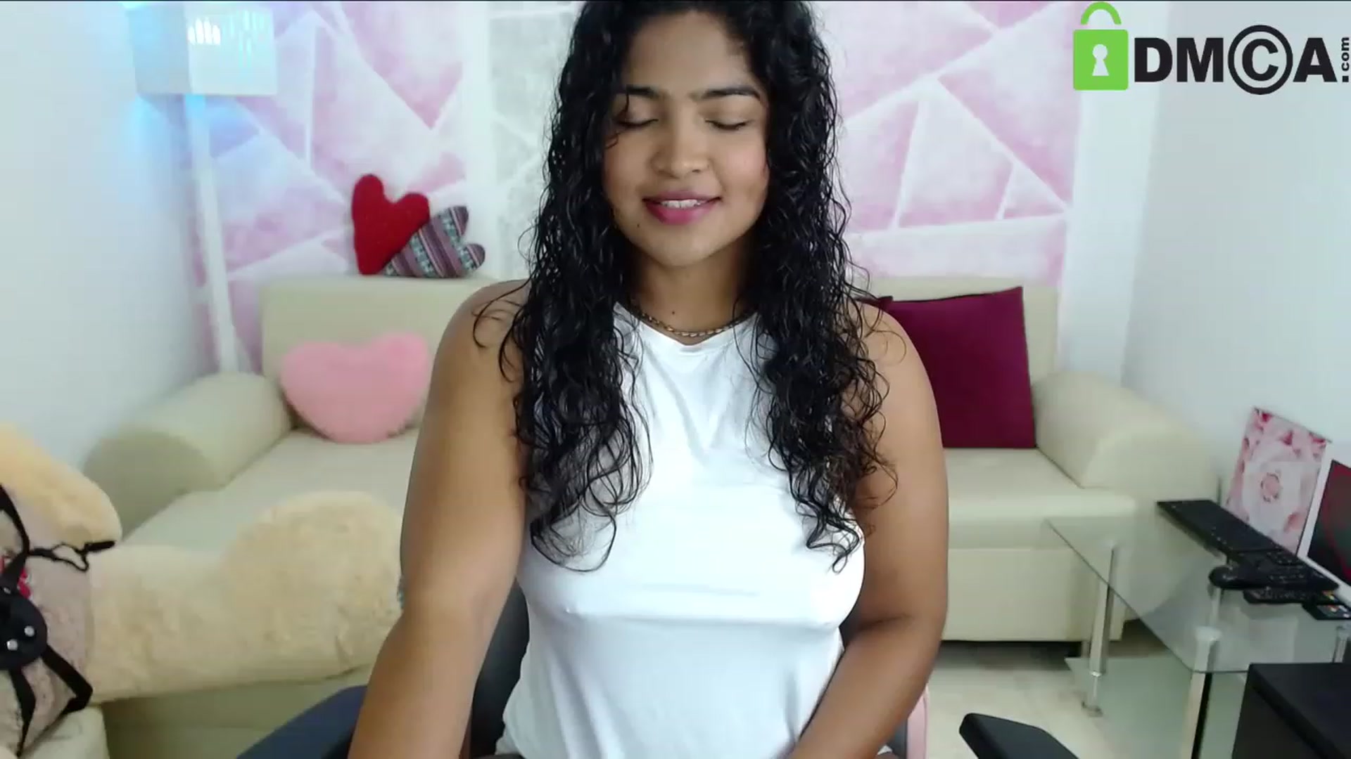 Gallery image thumbnail from virginia_love's myfreecams stream on, 12/29/2022, 19:45 image 6 of 20