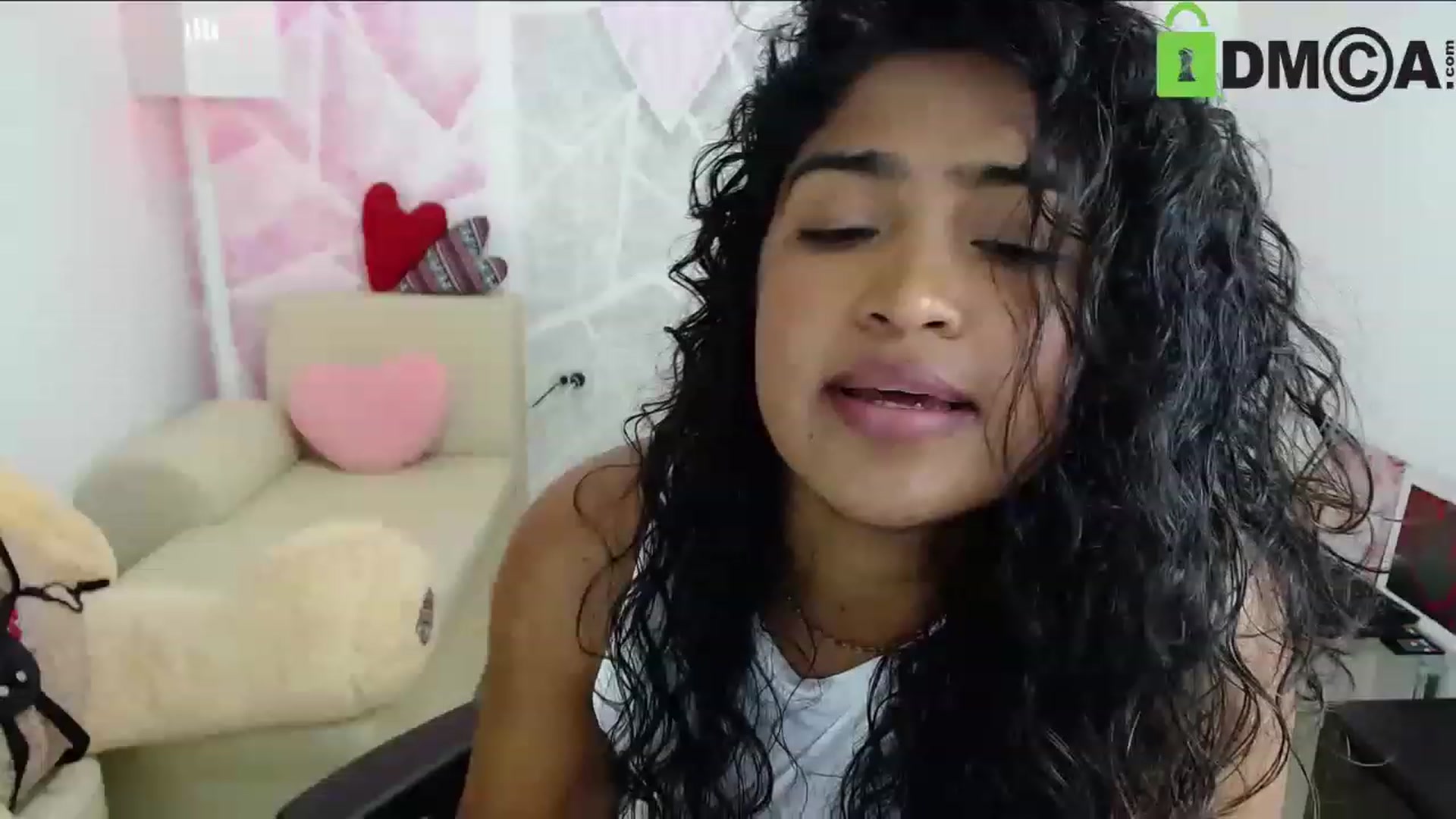 Gallery image thumbnail from virginia_love's myfreecams stream on, 12/29/2022, 21:36 image 19 of 20