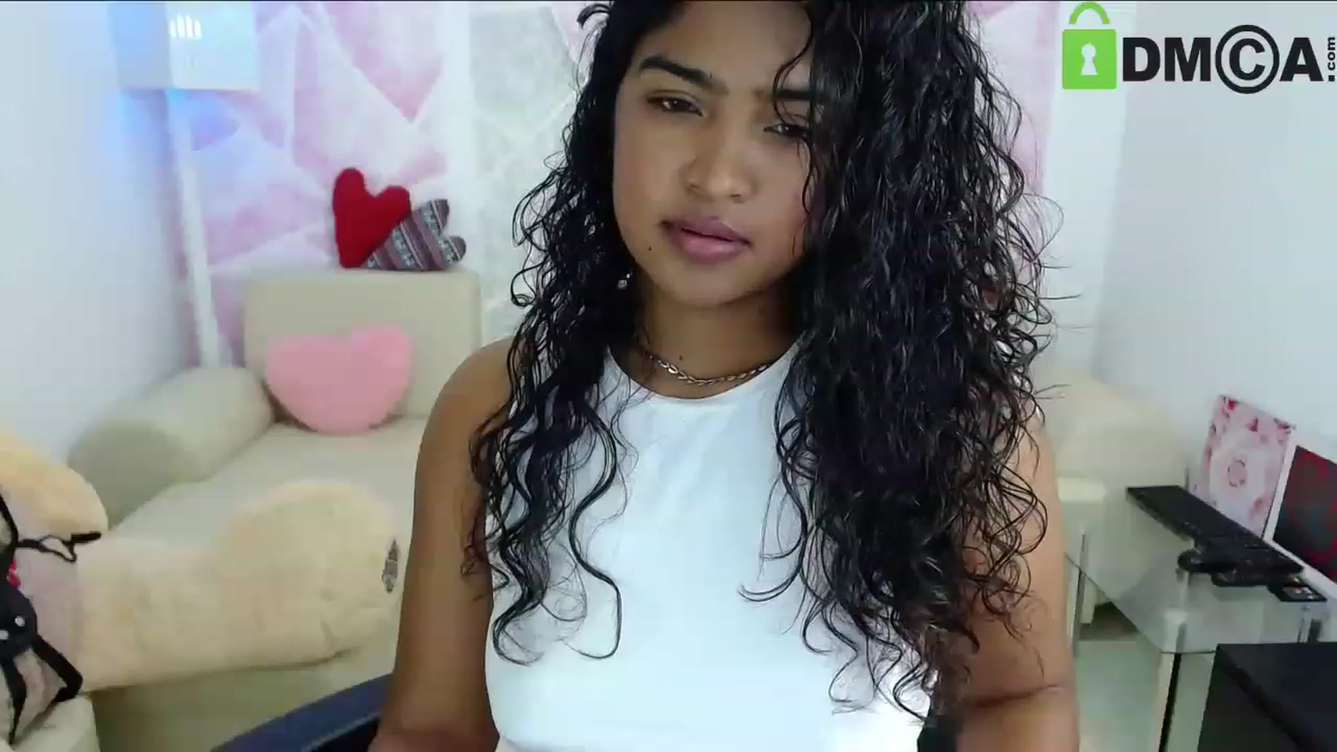 Gallery image thumbnail from virginia_love's myfreecams stream on, 12/29/2022, 21:36 image 16 of 20
