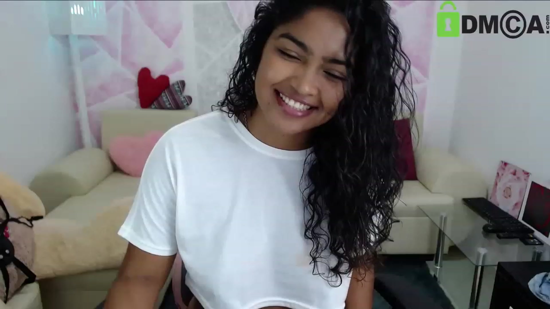Gallery image thumbnail from virginia_love's myfreecams stream on, 01/01/2023, 23:38 image 12 of 20