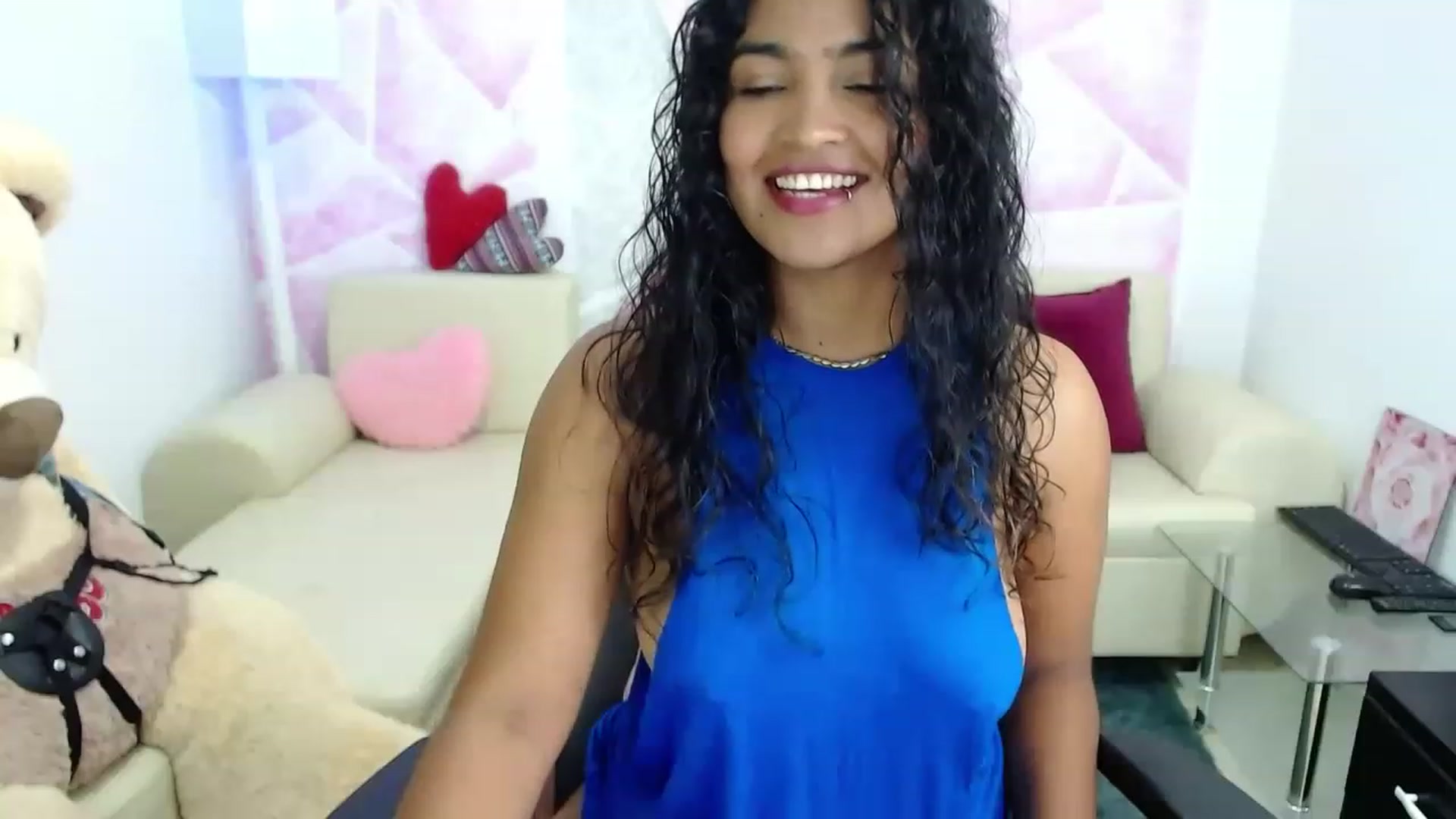 Gallery image thumbnail from virginia_love's myfreecams stream on, 01/28/2023, 20:35 image 3 of 20