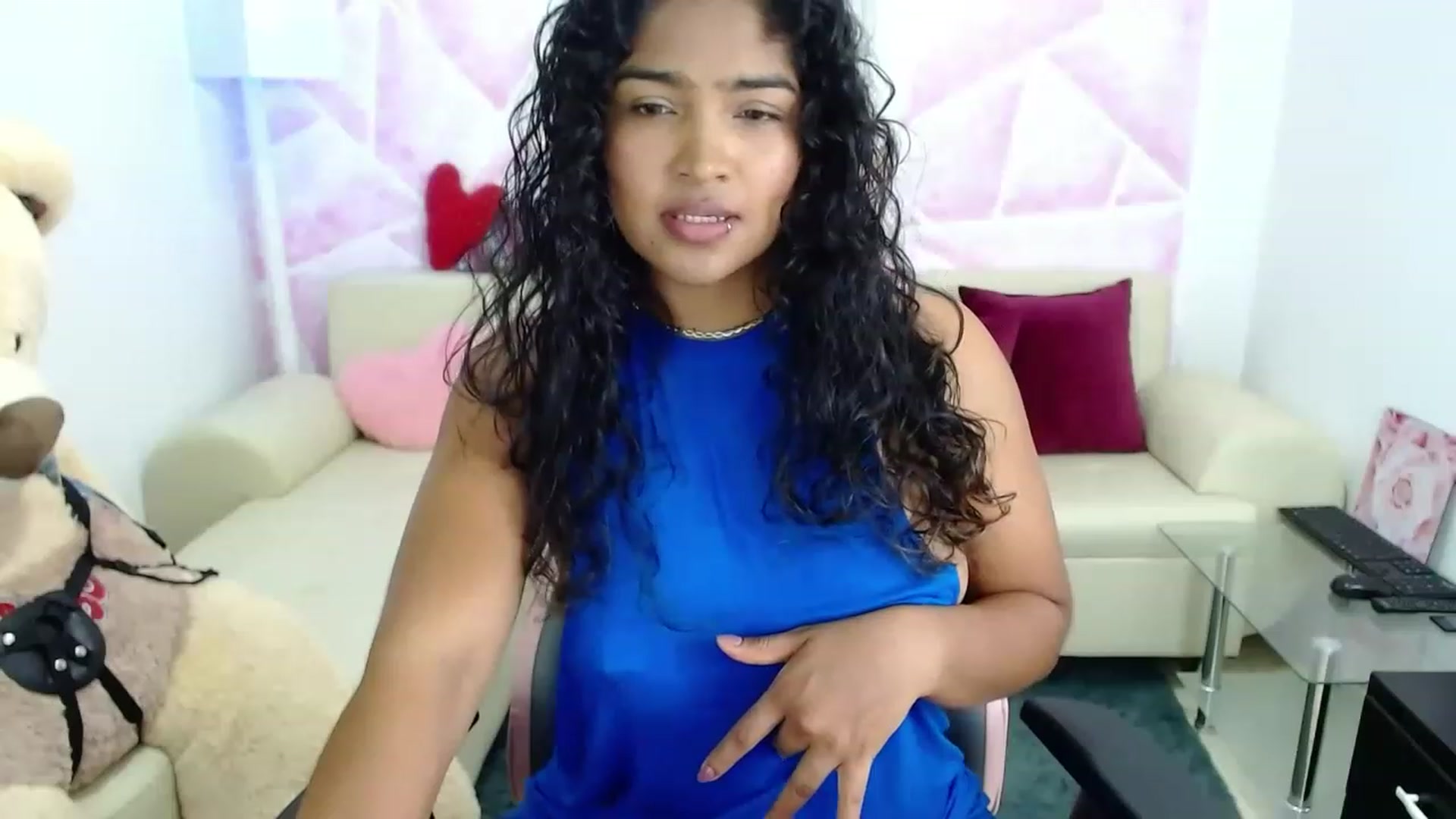 Gallery image thumbnail from virginia_love's myfreecams stream on, 01/28/2023, 20:35 image 17 of 20