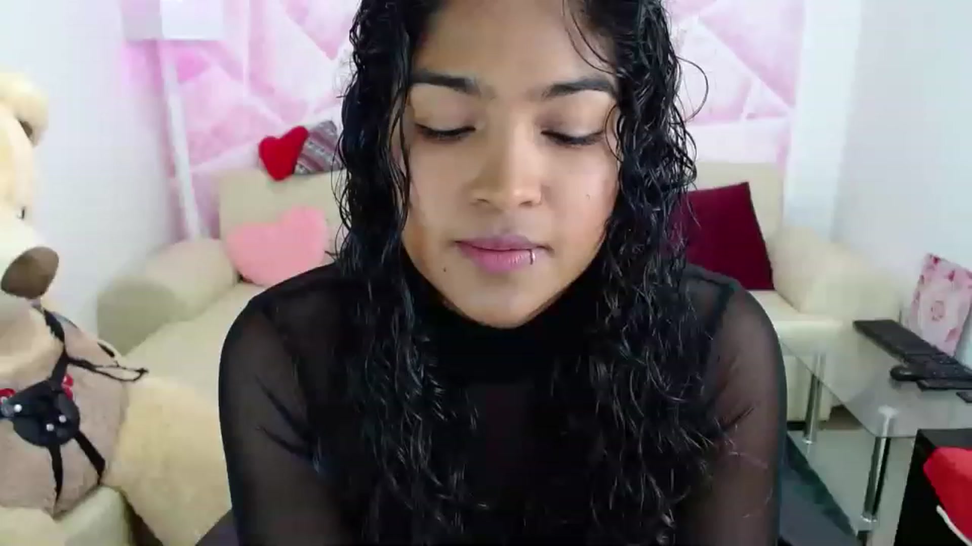Gallery image thumbnail from virginia_love's myfreecams stream on, 02/07/2023, 17:39 image 10 of 20