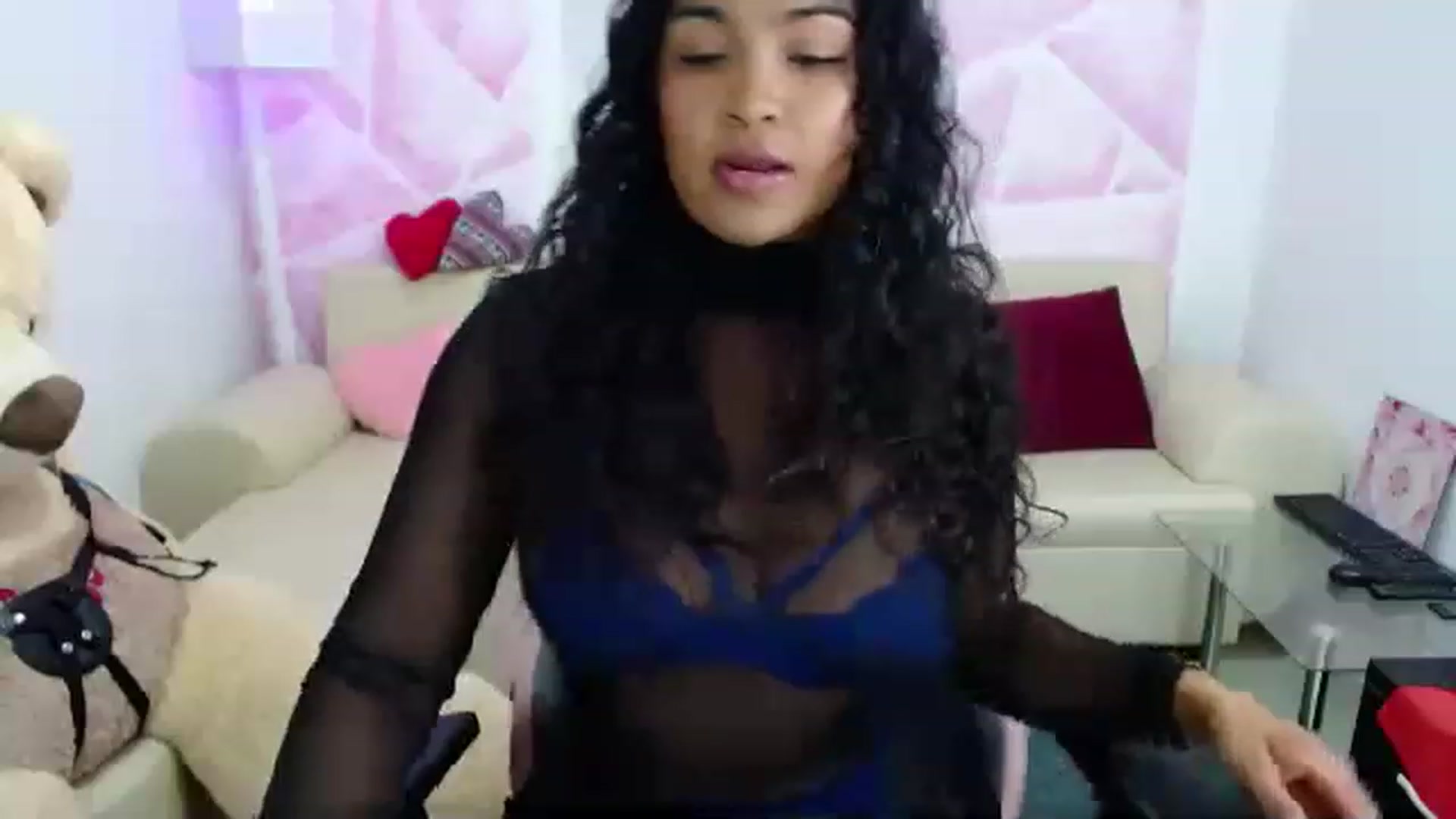 Gallery image thumbnail from virginia_love's myfreecams stream on, 02/07/2023, 18:44 image 13 of 20