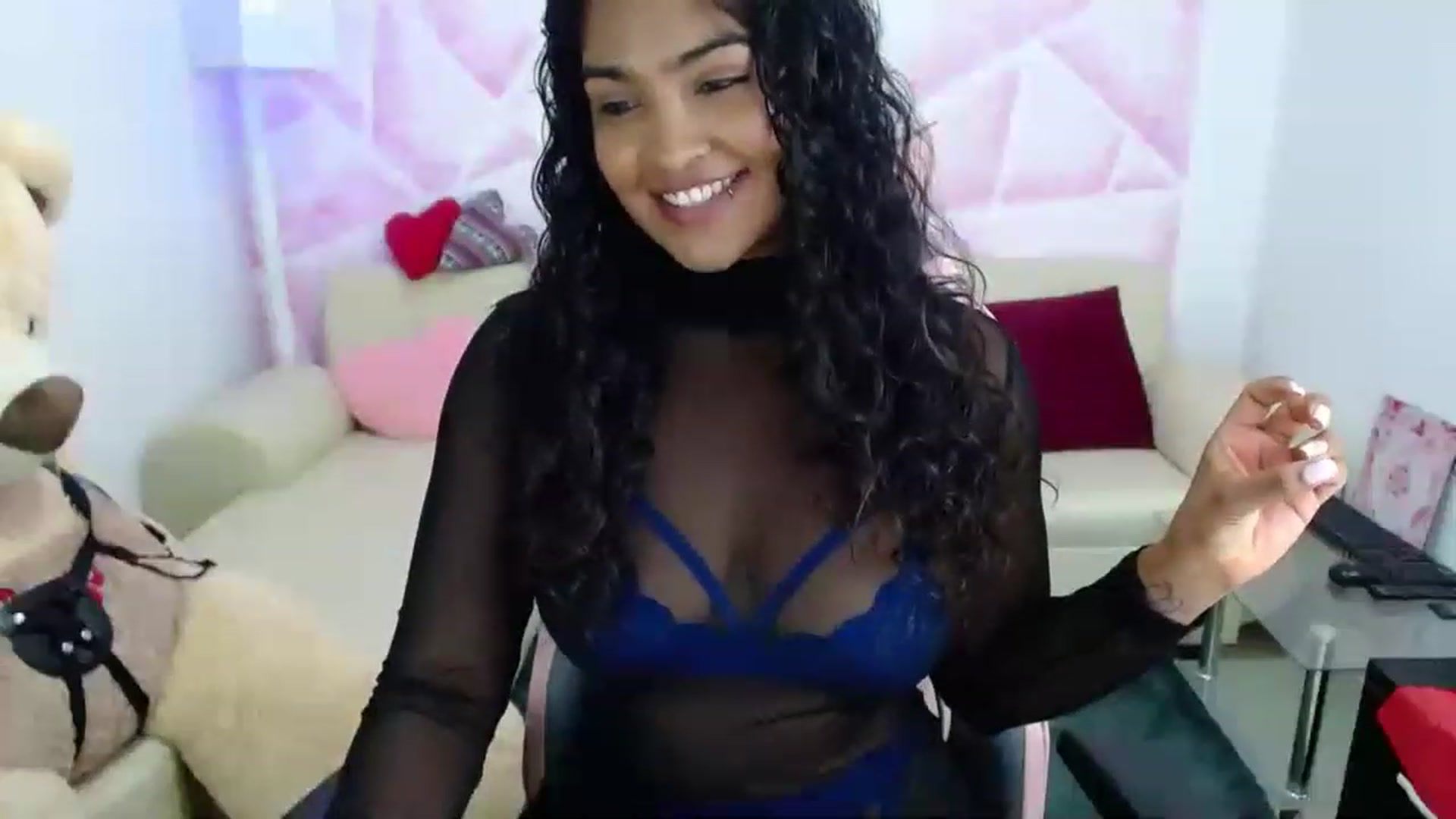 Gallery image thumbnail from virginia_love's myfreecams stream on, 02/07/2023, 18:44 image 19 of 20